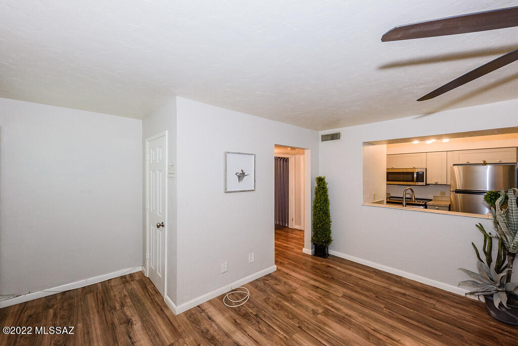 Las Colinas Condominiums - Residential