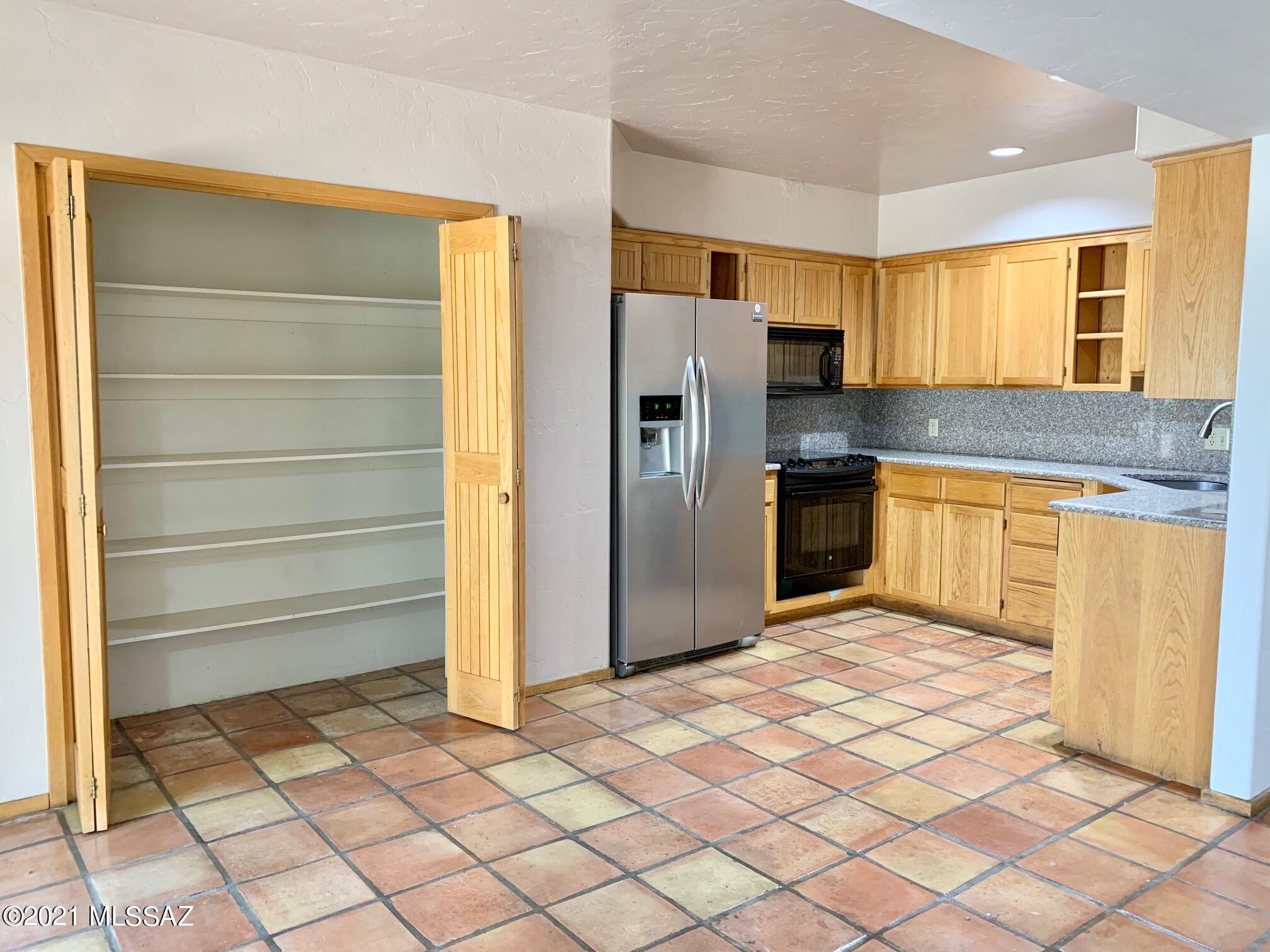 Tucson Racquet Club Twnhms. (1-56) - Residential