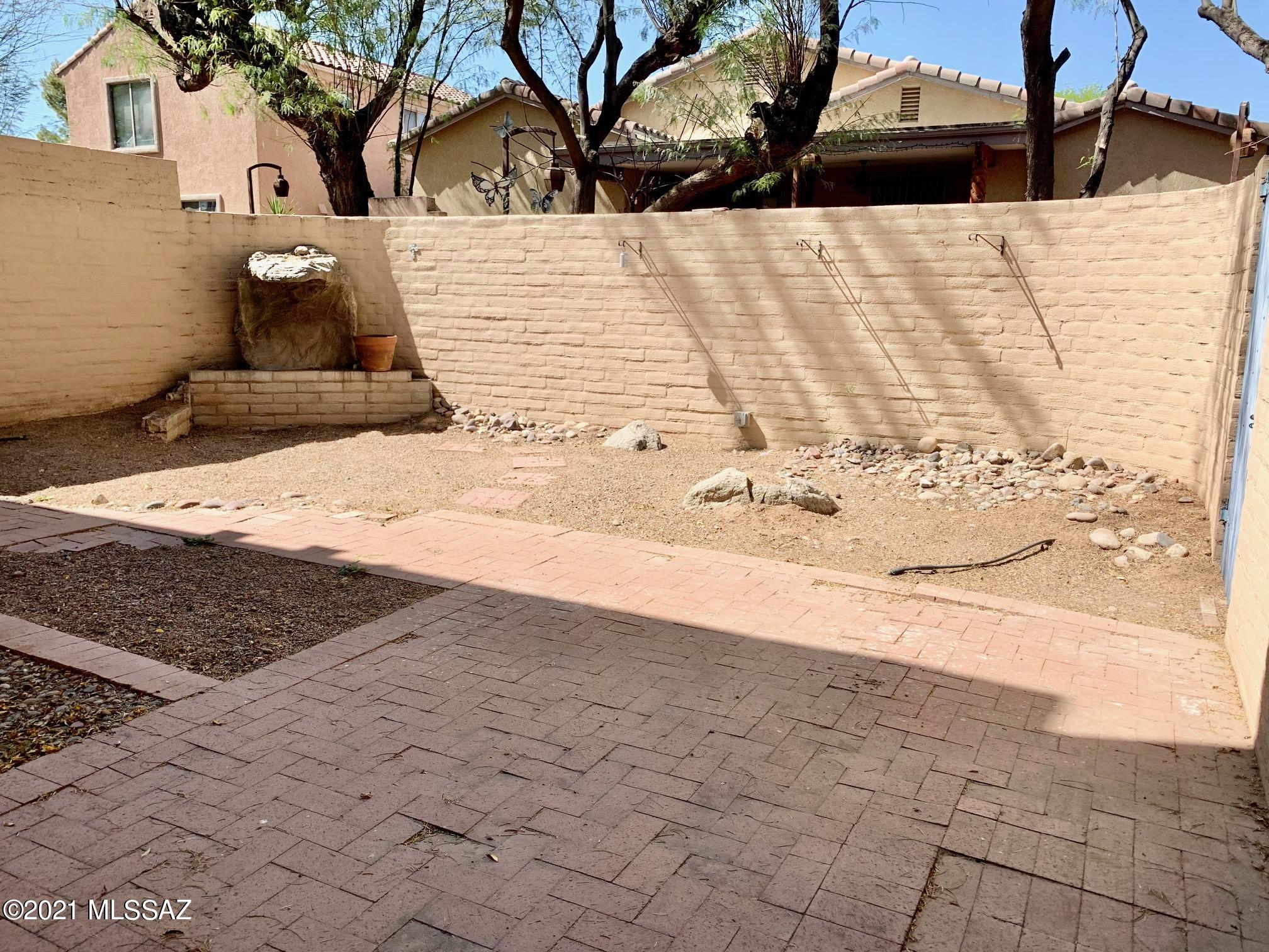 Tucson Racquet Club Twnhms. (1-56) - Residential