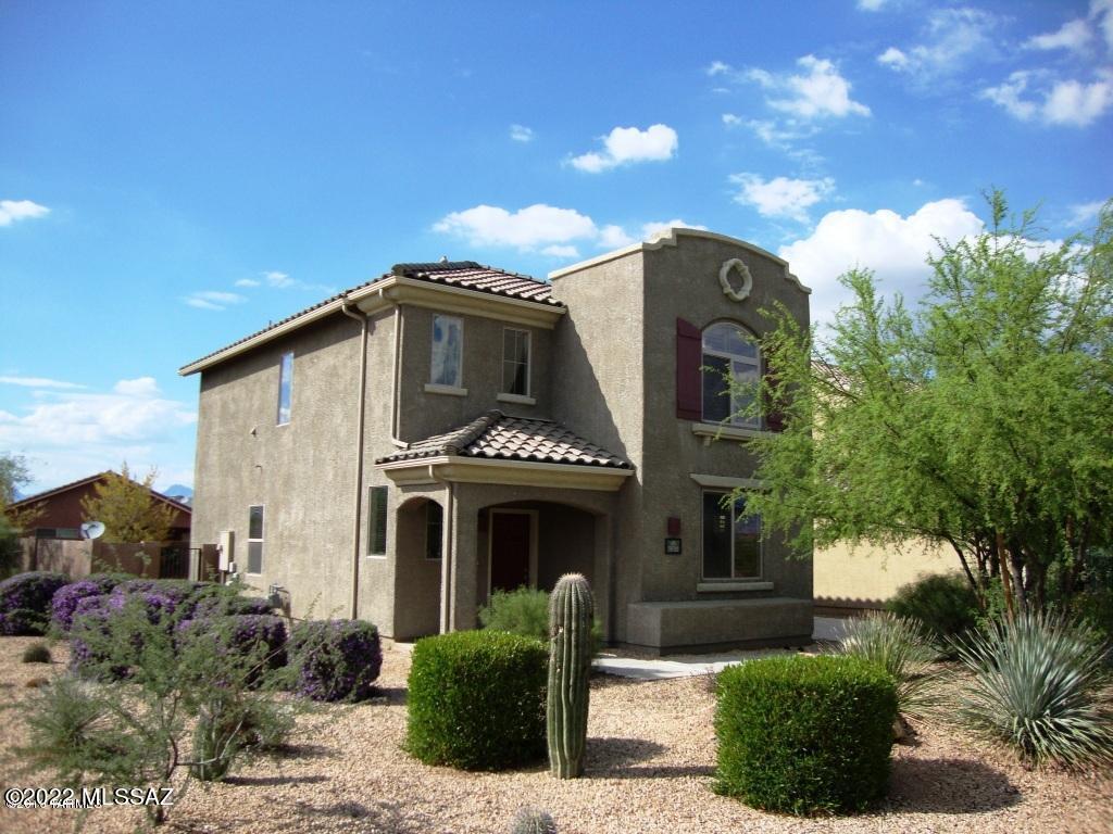 Stunning cornet lot in Sierra Morado. Large spacious 4 bedroom 3 bathroom 2 story home with large backyard ! New Carpet!!

Vail School district!

Tenant responsible for all utilities

Tons of walking and biking paths throughout the community and area.

Pets permitted upon owner approval with additional deposit.