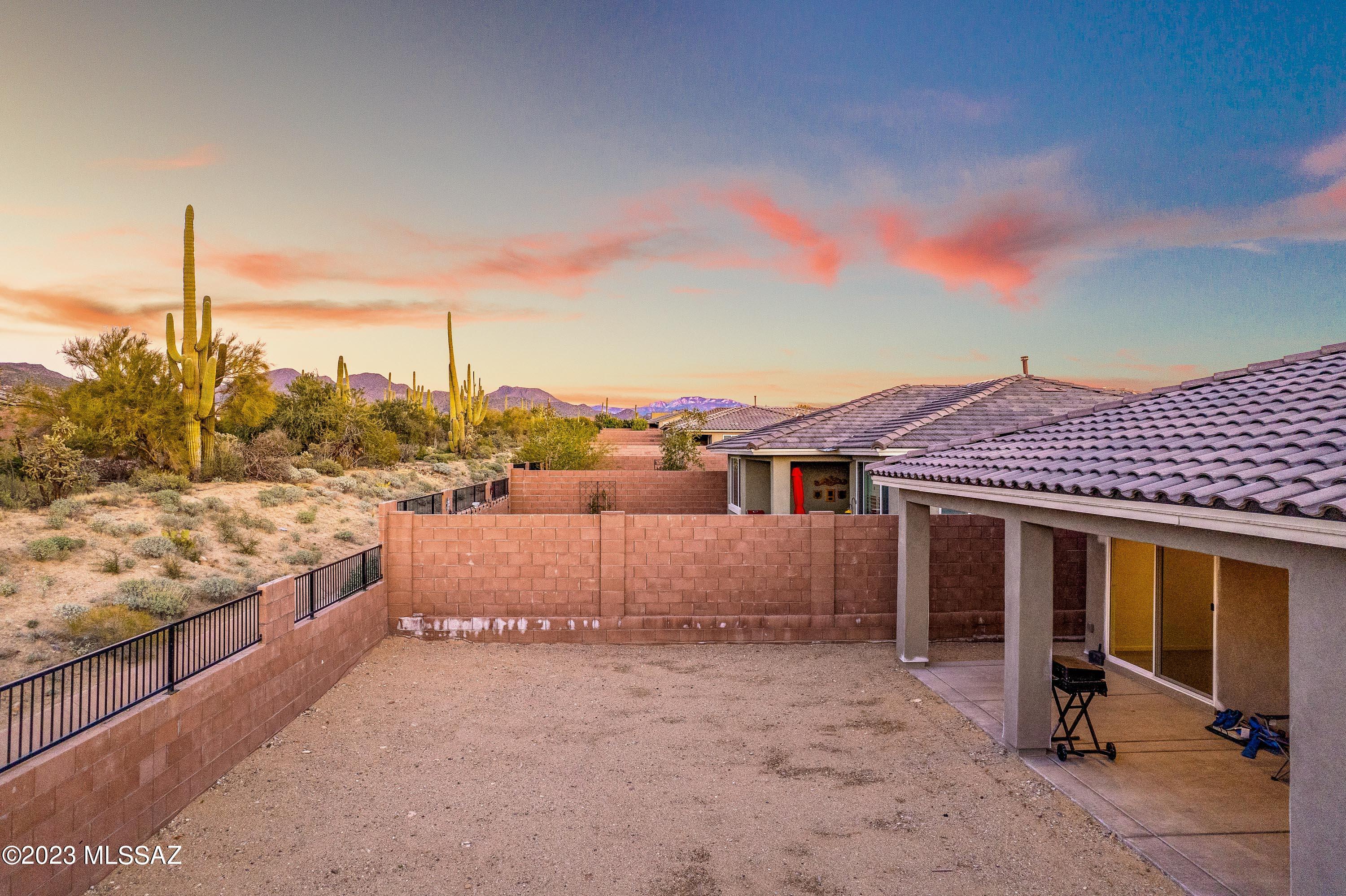 Blue Agave At Dove Mountain - Residential