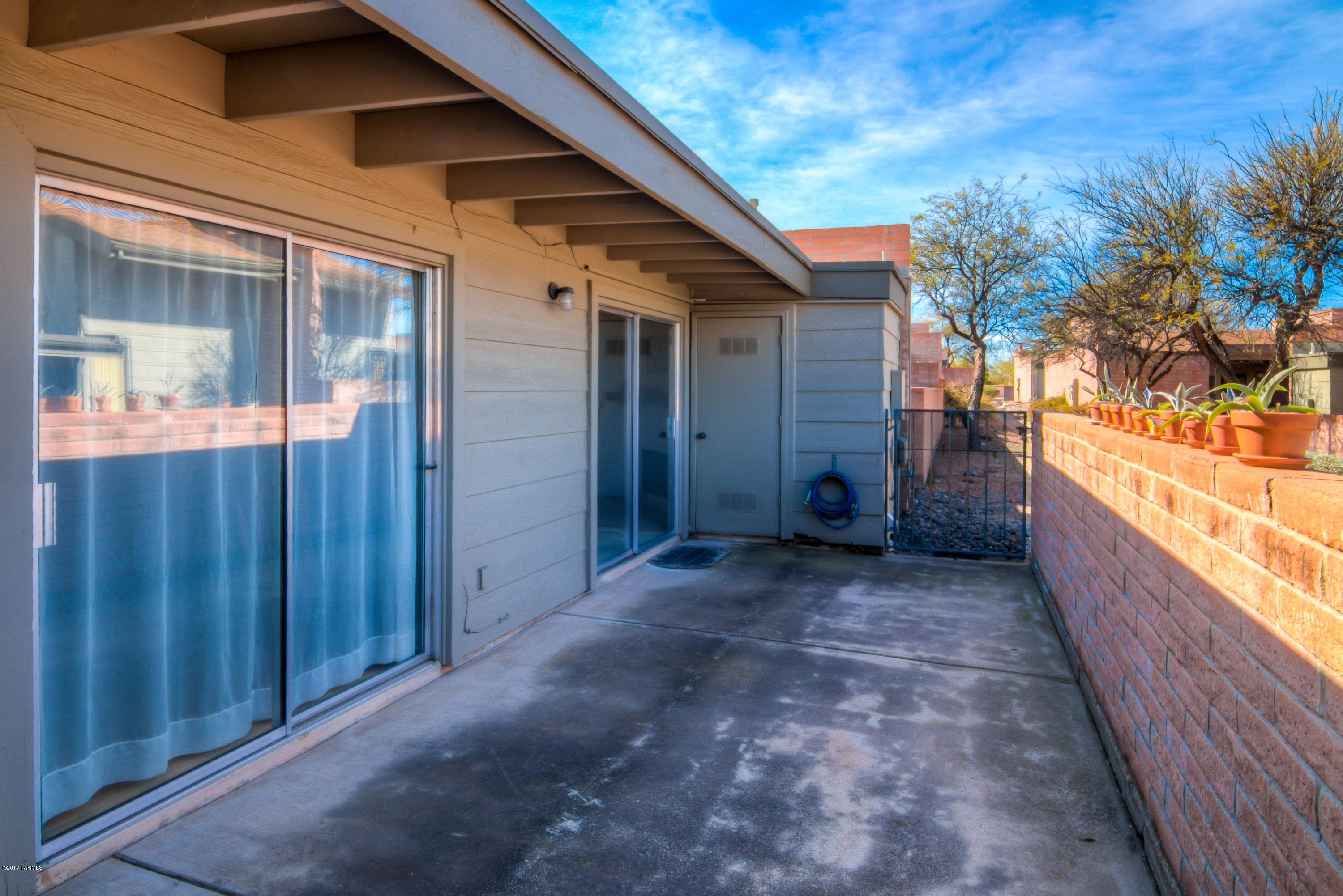 McCormick PlaceTwnhms Blk III (1-71) - Residential