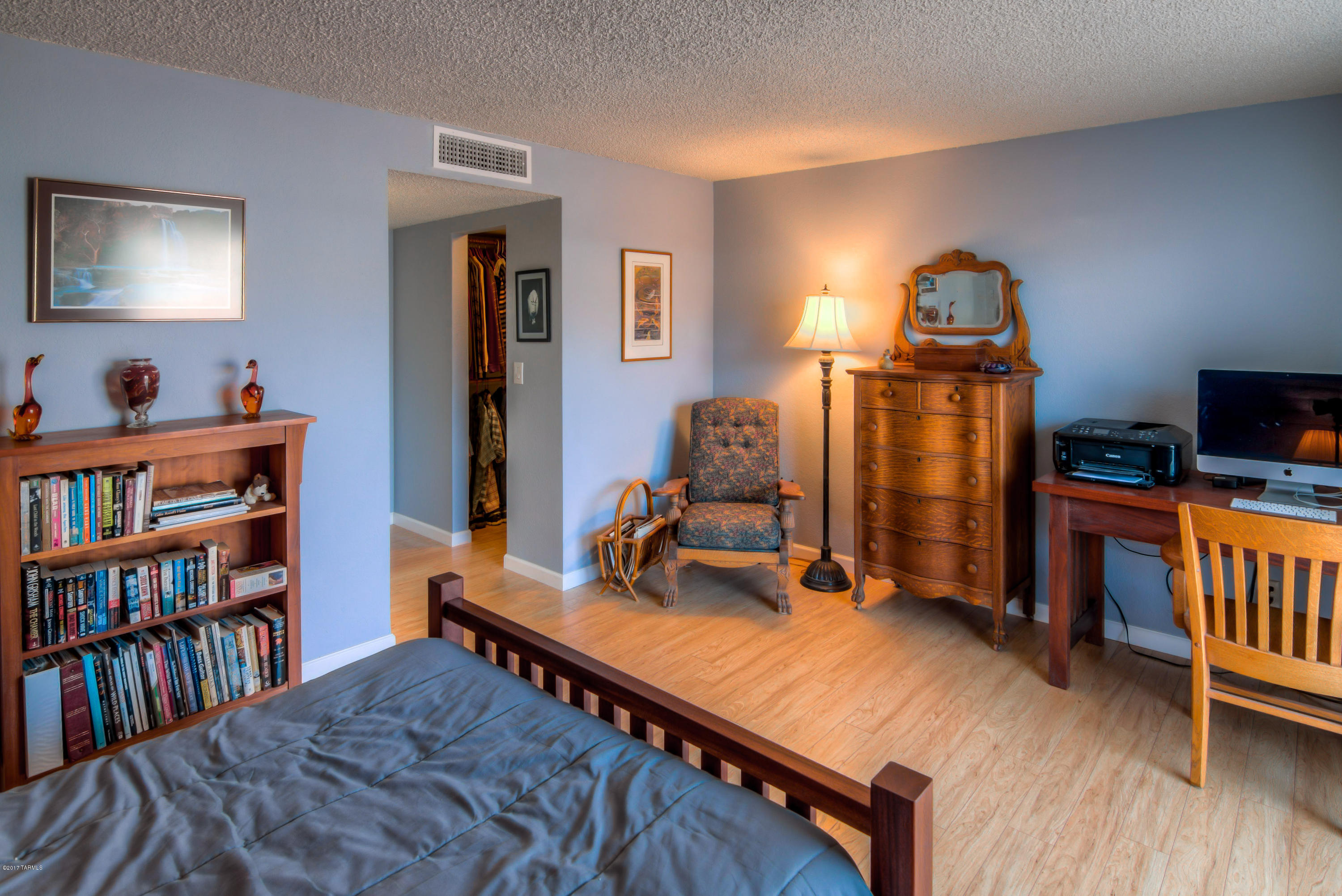 McCormick PlaceTwnhms Blk III (1-71) - Residential