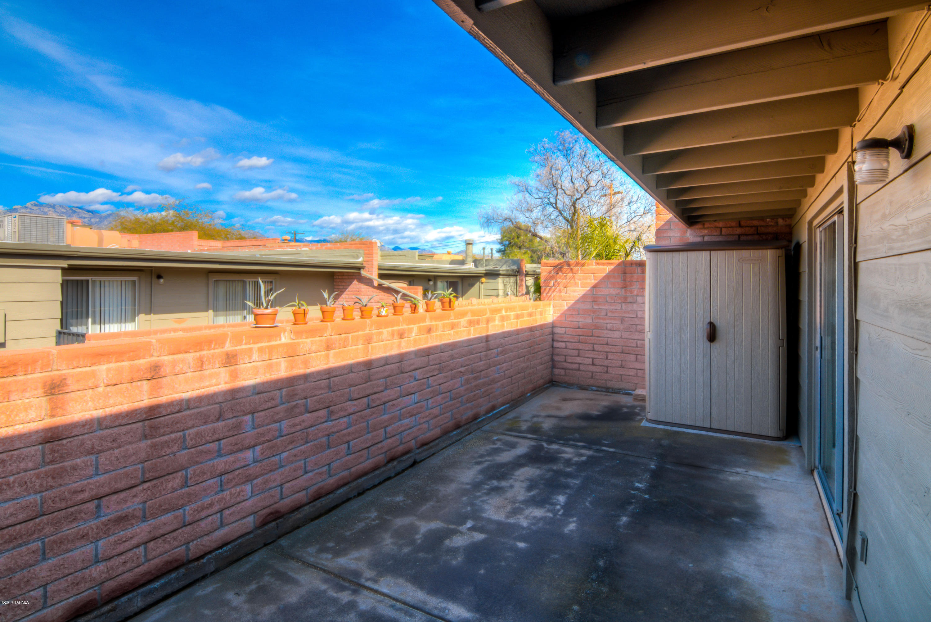 McCormick PlaceTwnhms Blk III (1-71) - Residential