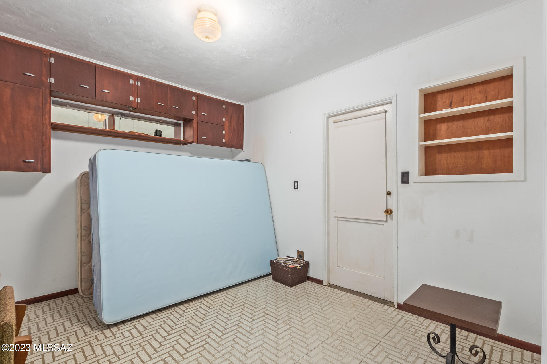 Los Robles Estates - Residential