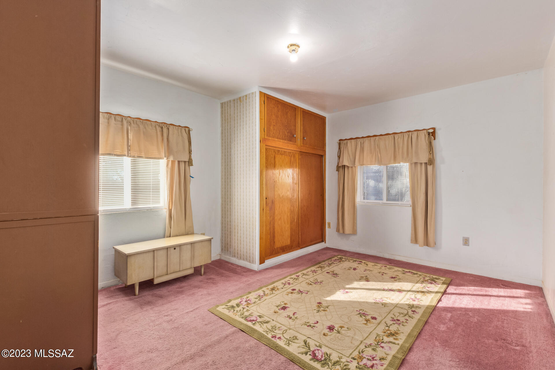 Los Robles Estates - Residential