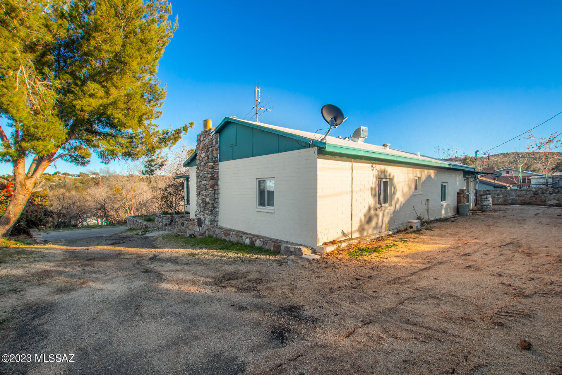 Los Robles Estates - Residential