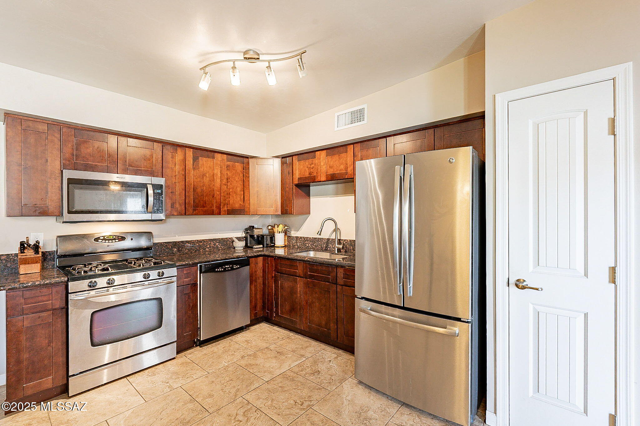 North Point Terrace (1-255) - Residential