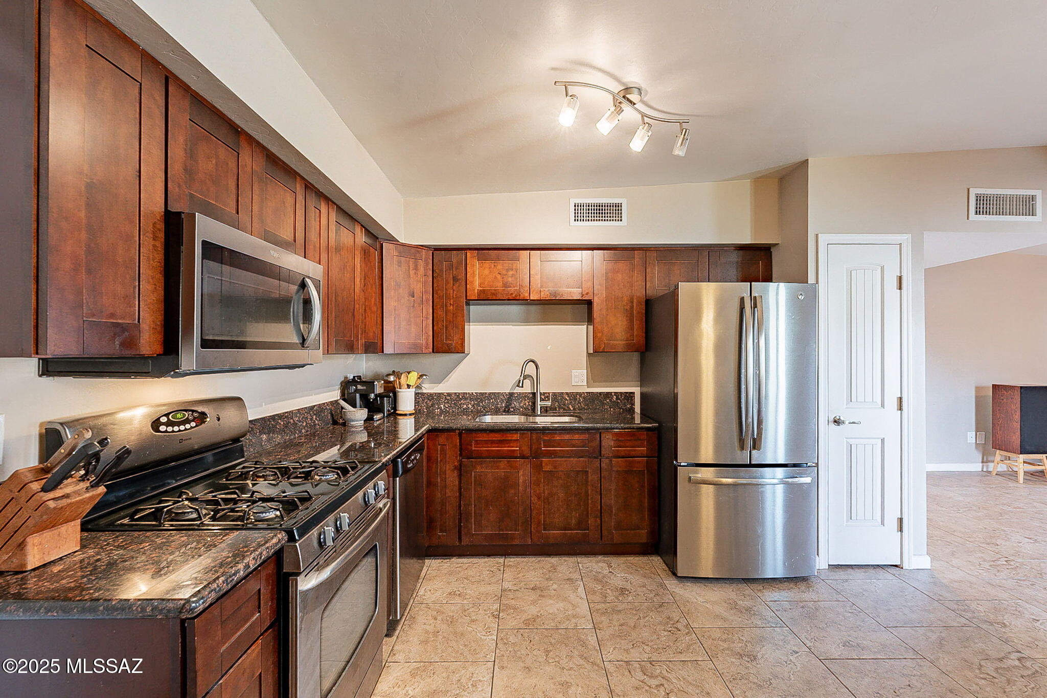 North Point Terrace (1-255) - Residential