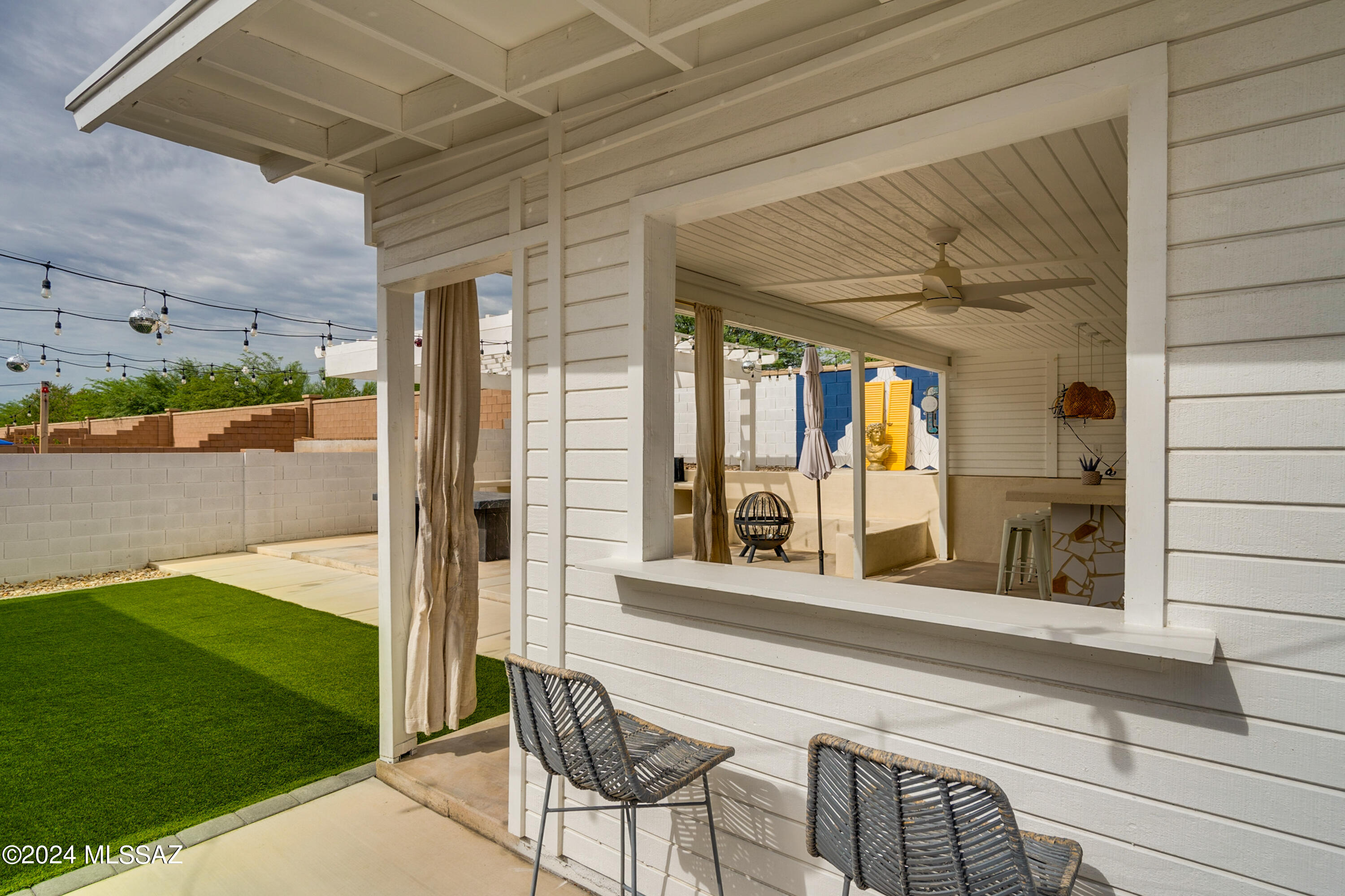 Entrada Del Rio - Residential