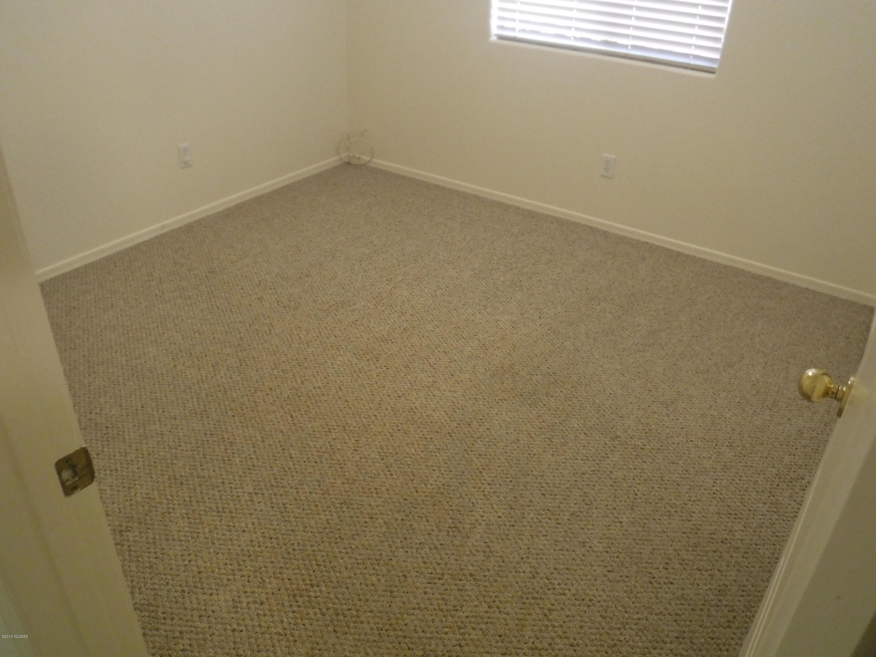 Golden Hills (1-35) - Residential Lease