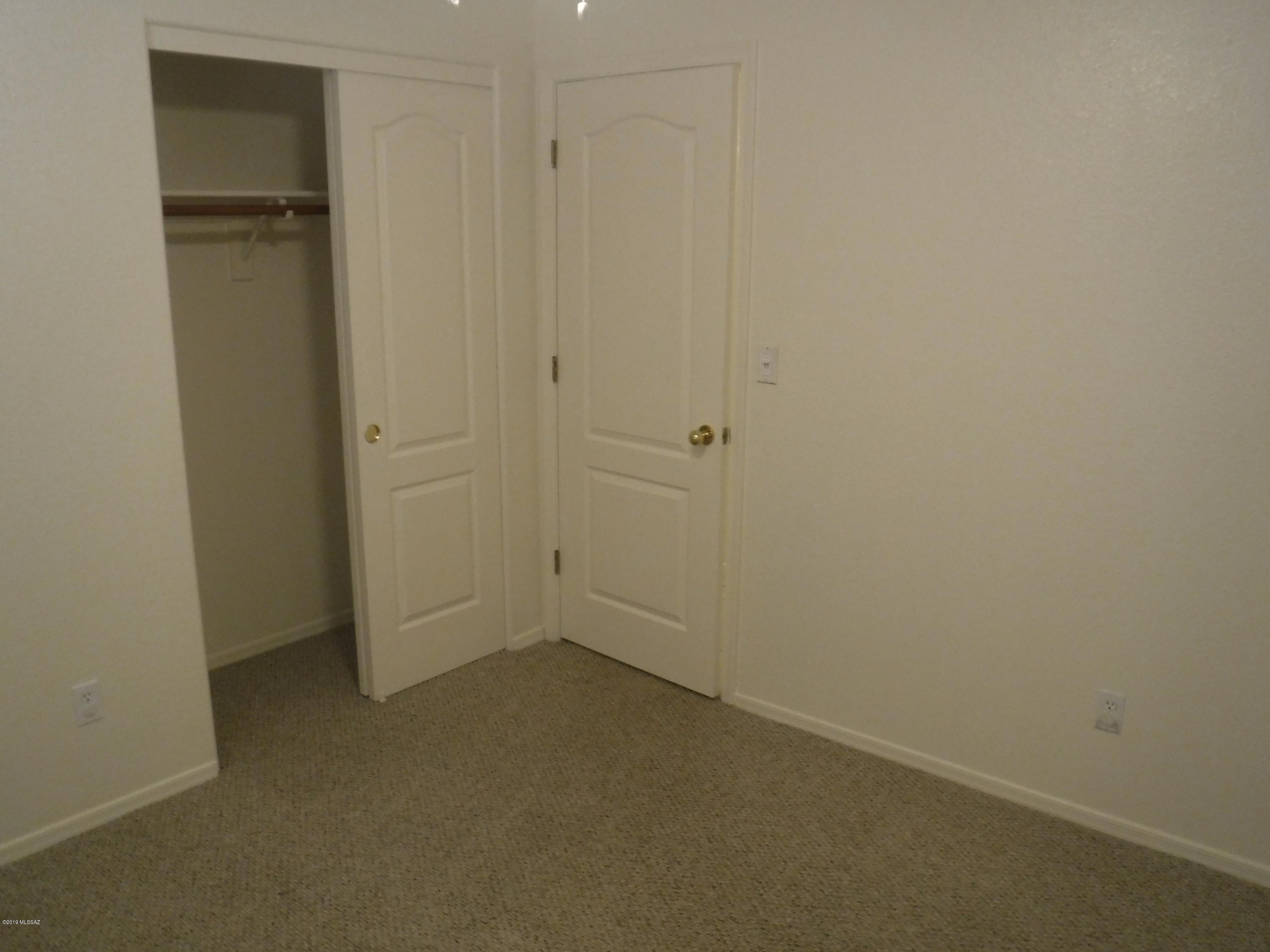 Golden Hills (1-35) - Residential Lease