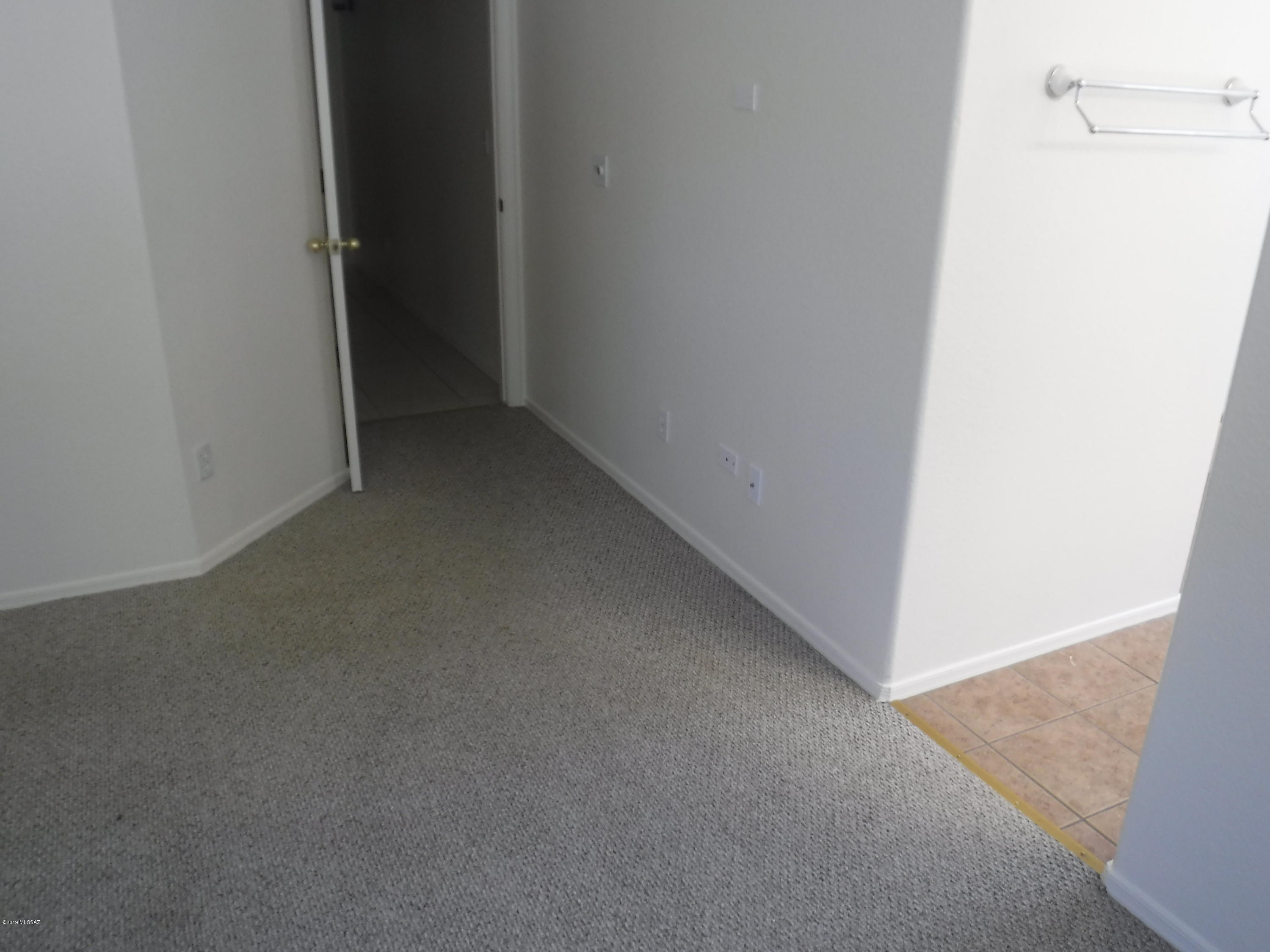 Golden Hills (1-35) - Residential Lease