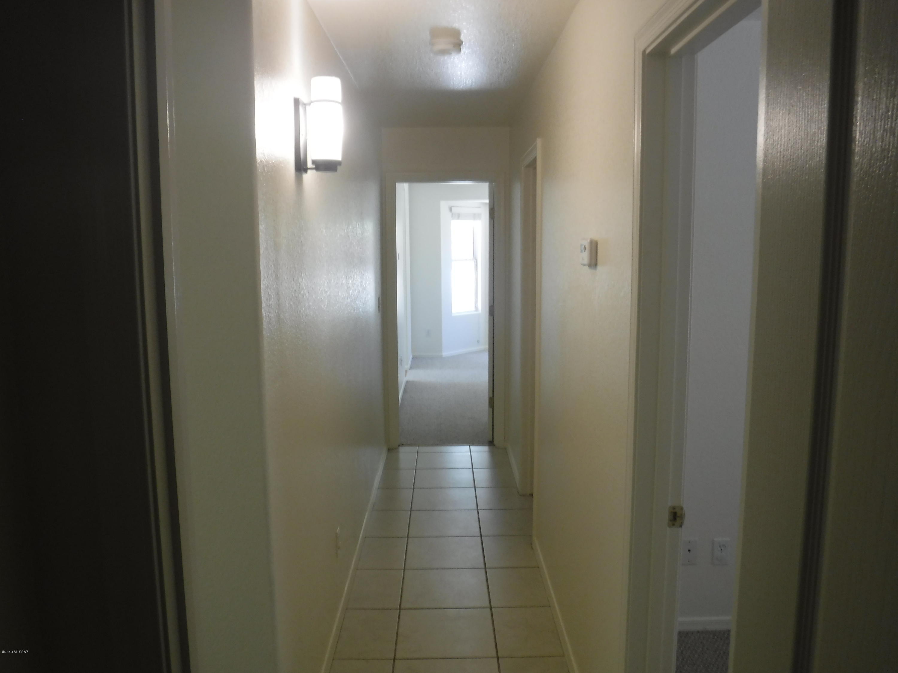 Golden Hills (1-35) - Residential Lease