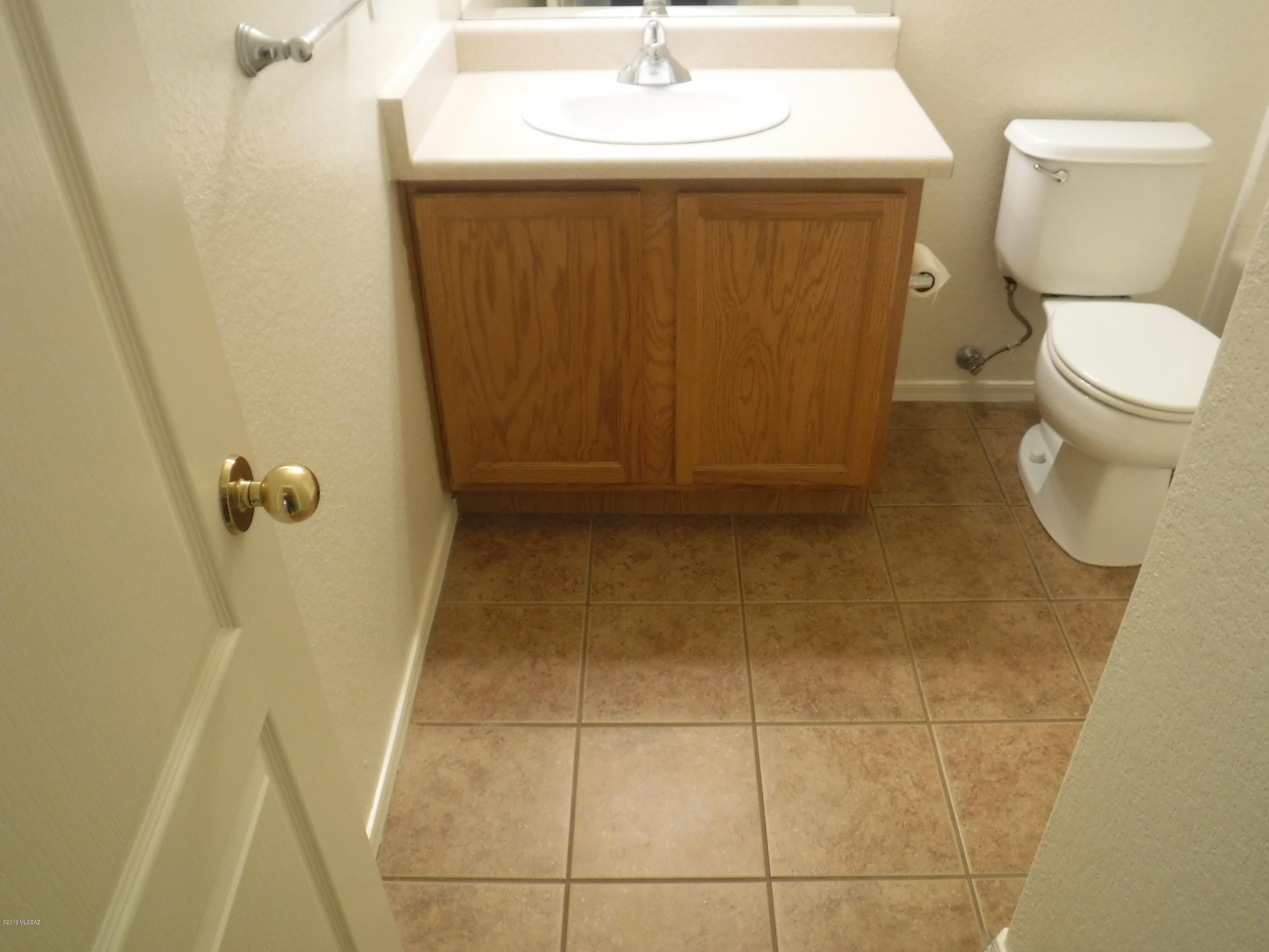 Golden Hills (1-35) - Residential Lease