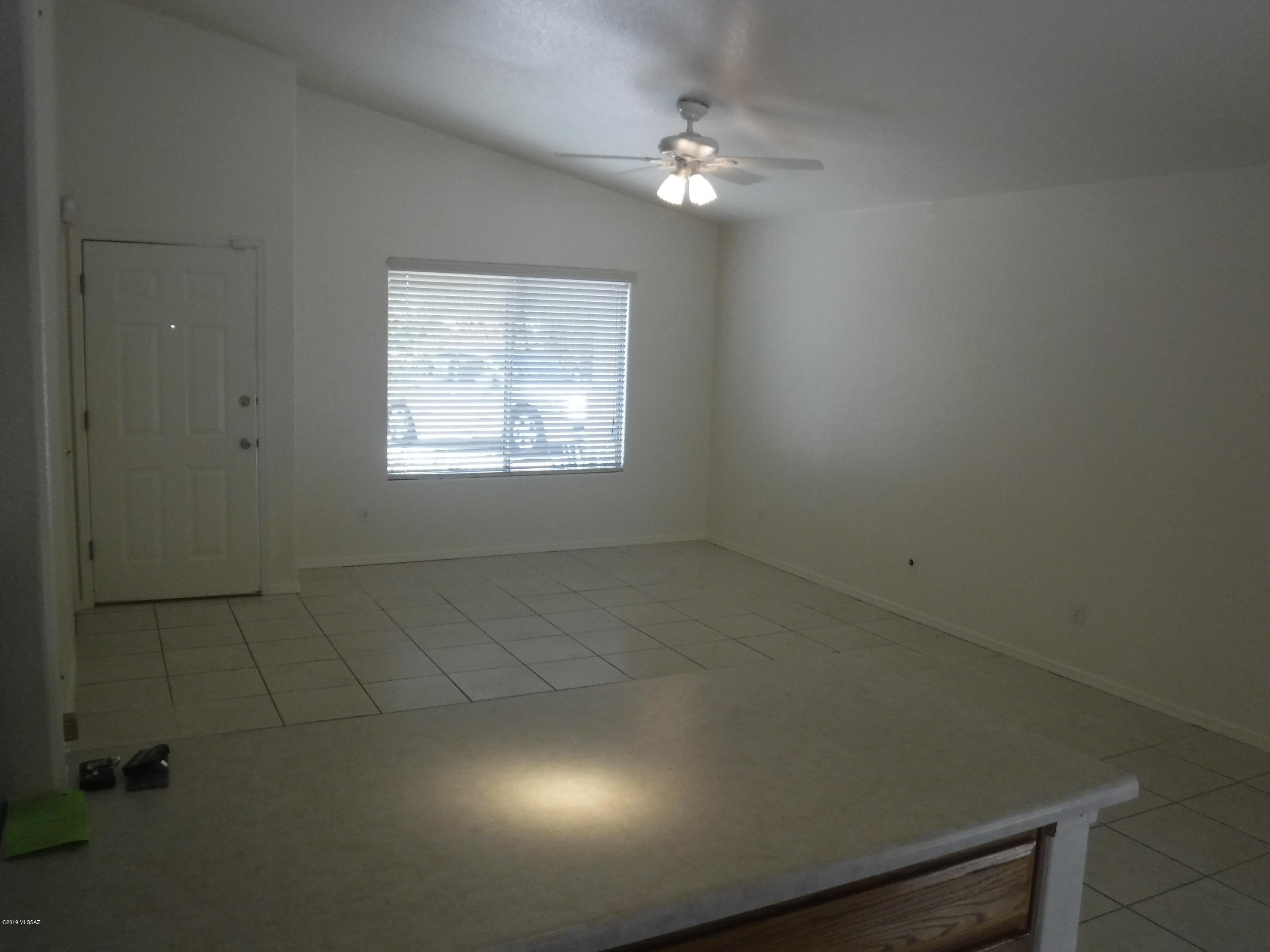 Golden Hills (1-35) - Residential Lease