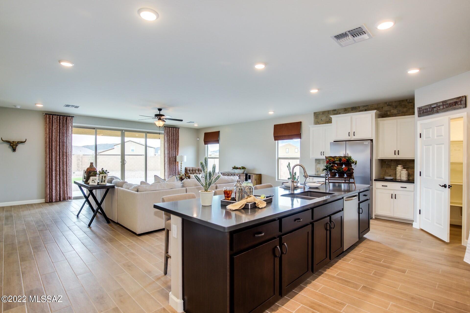Saguaro Bloom 7A - Residential