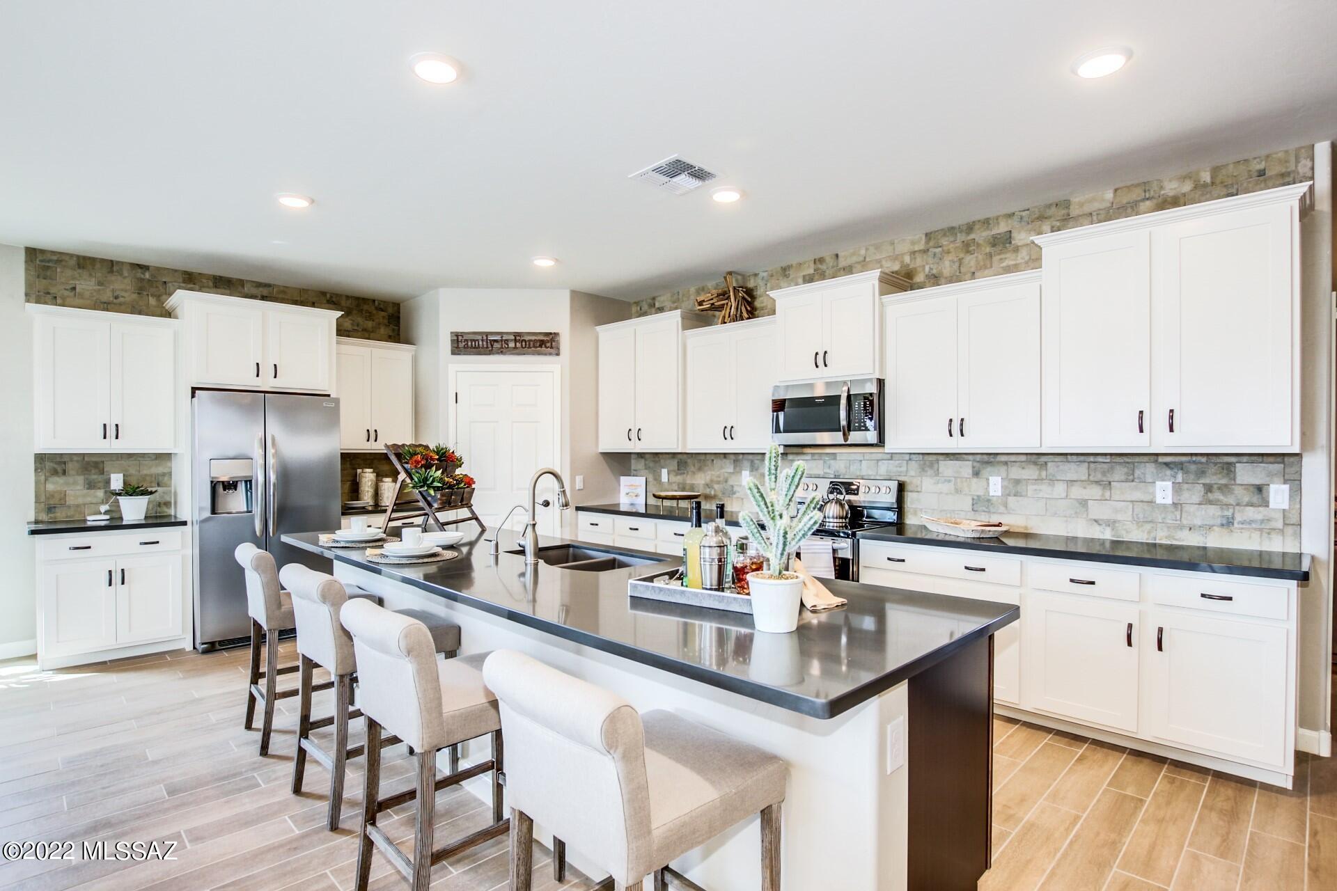 Saguaro Bloom 7A - Residential