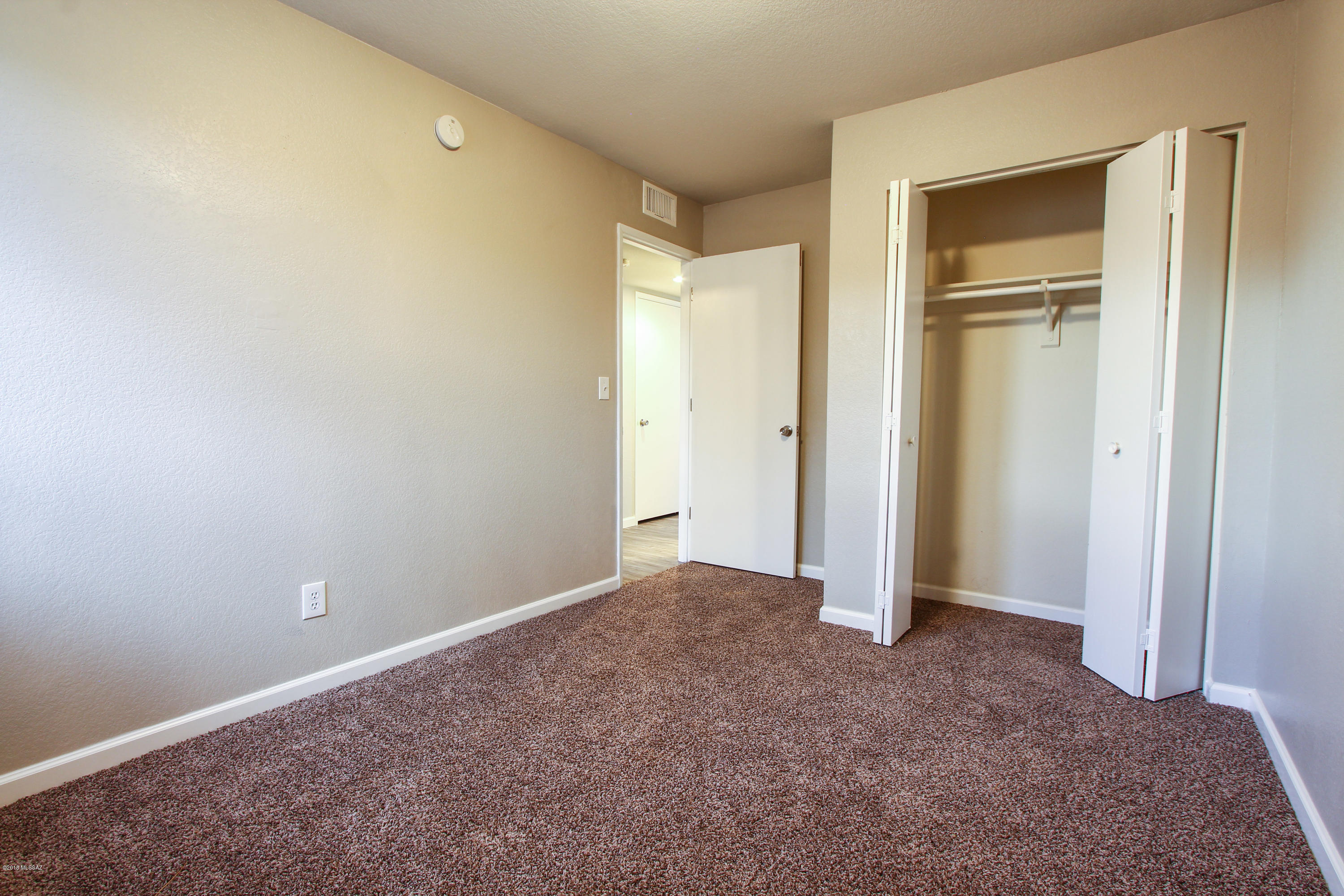 Mission West (1-370) - Residential