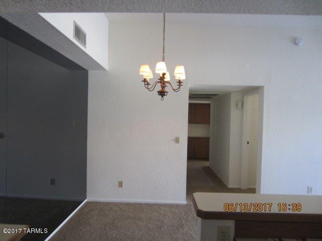 Summertree Condominiums (1-224) - Residential