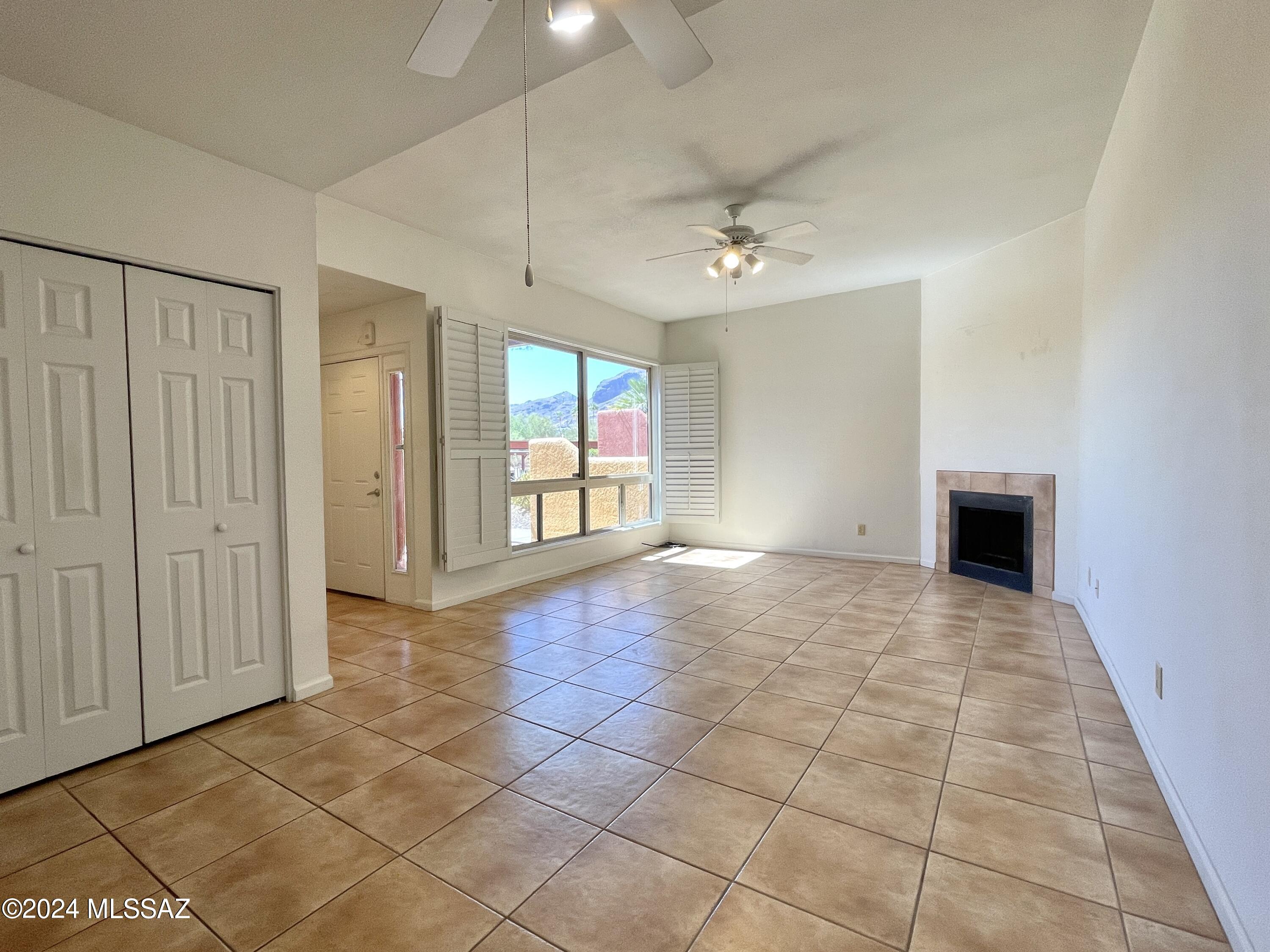 Reflections in the Catalina Condominium - Residential Lease