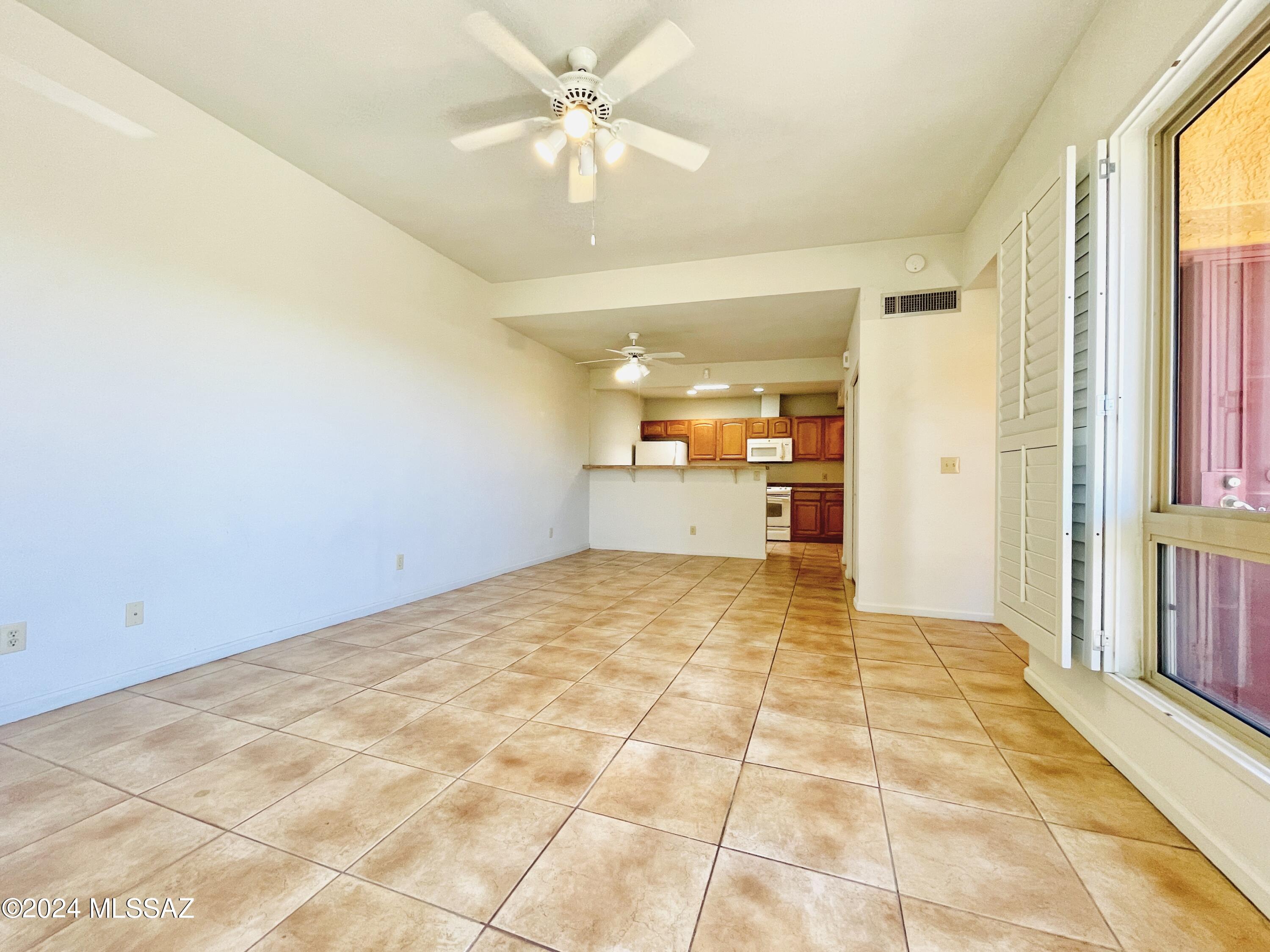 Reflections in the Catalina Condominium - Residential Lease