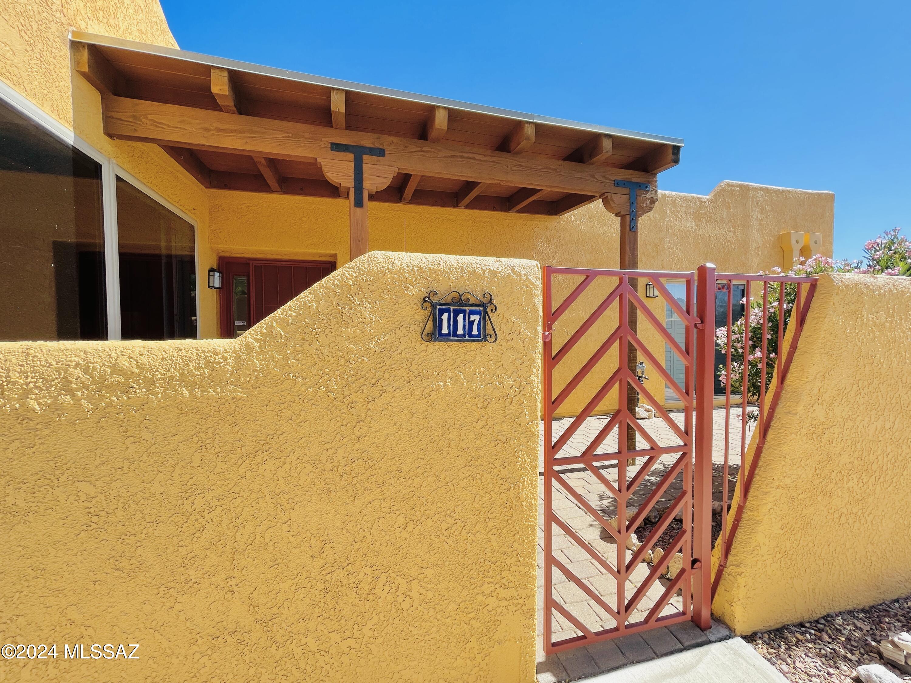 Reflections in the Catalina Condominium - Residential Lease