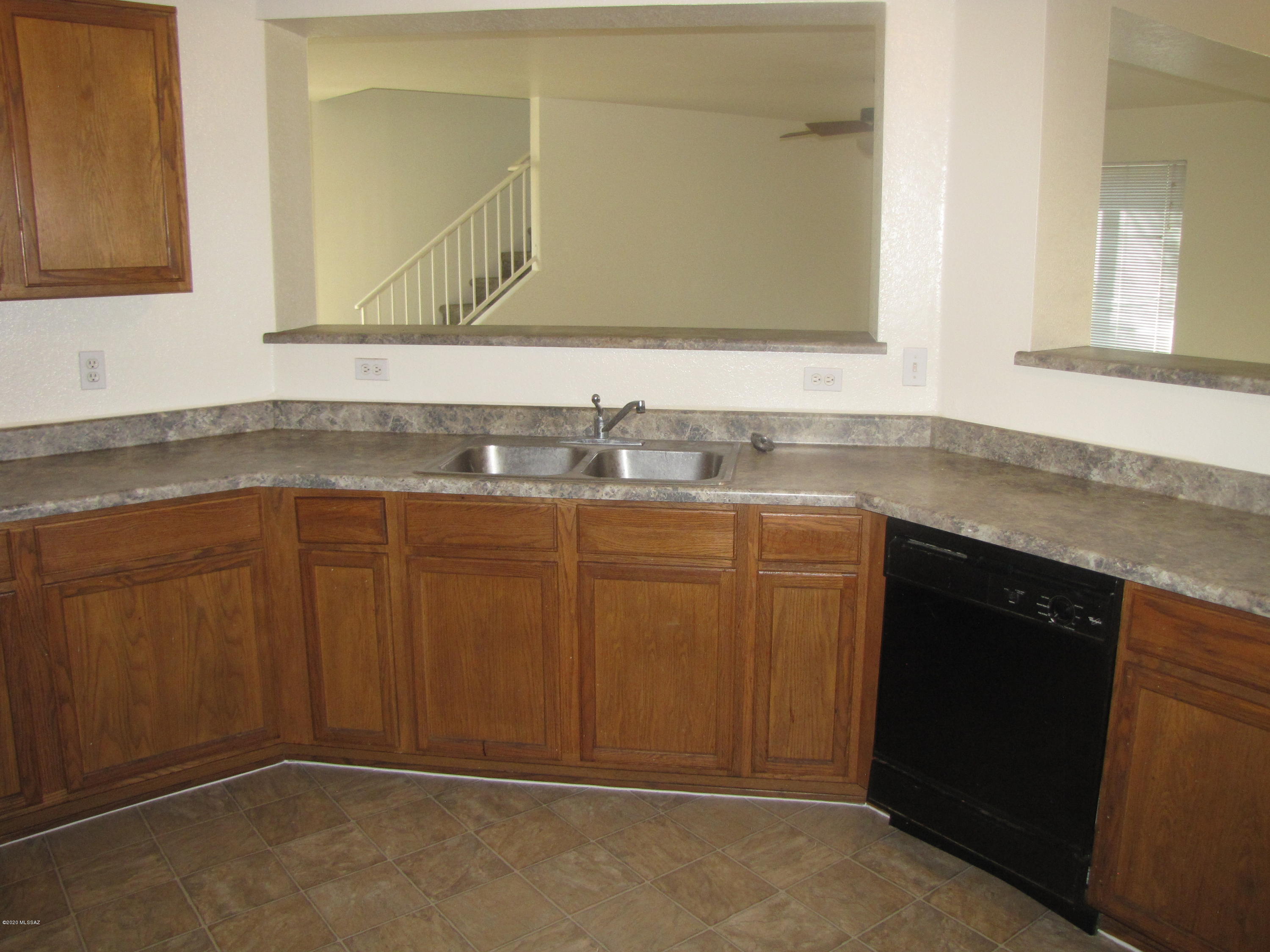River Terrace (1-76) - Residential Lease
