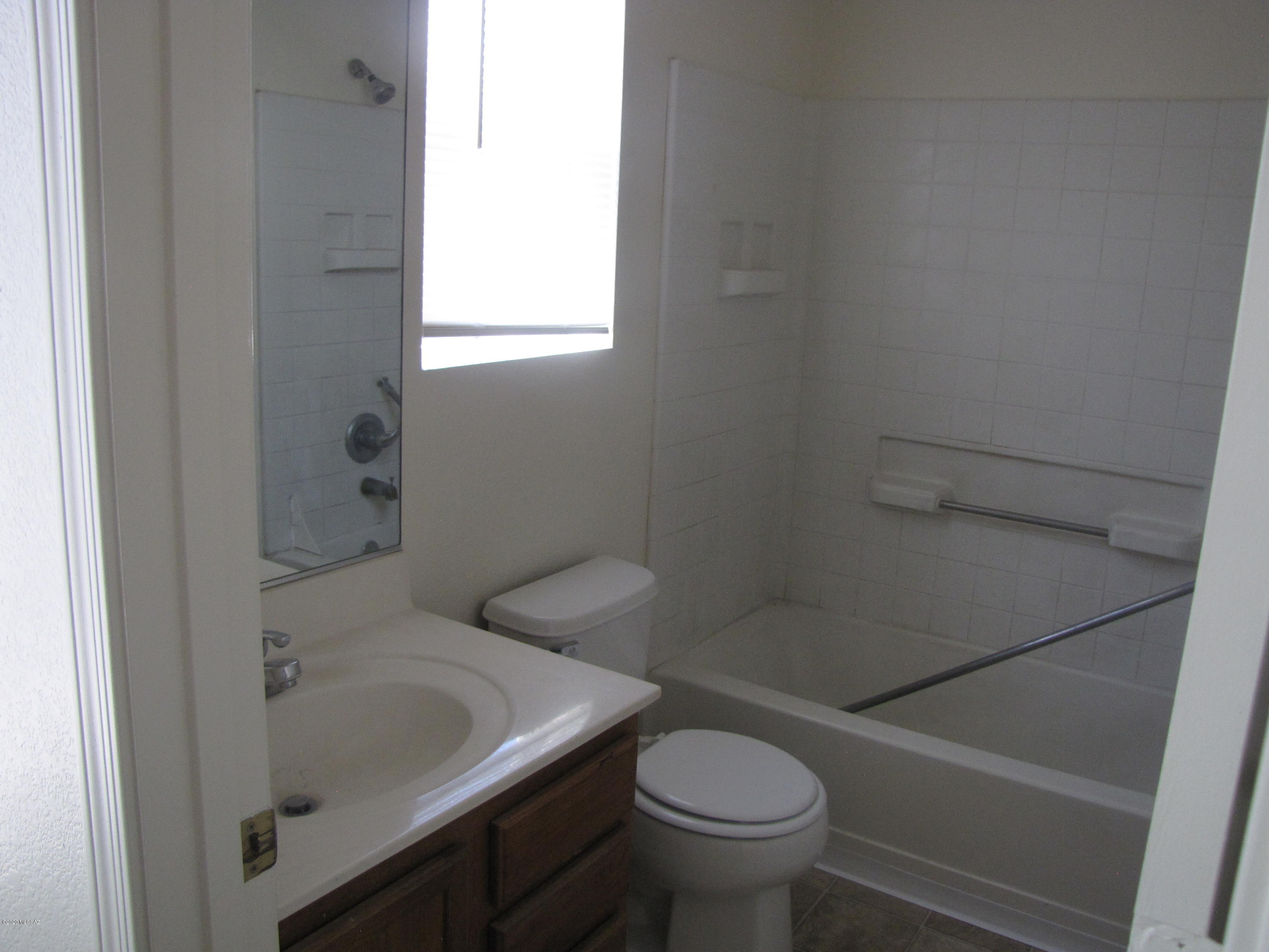 River Terrace (1-76) - Residential Lease