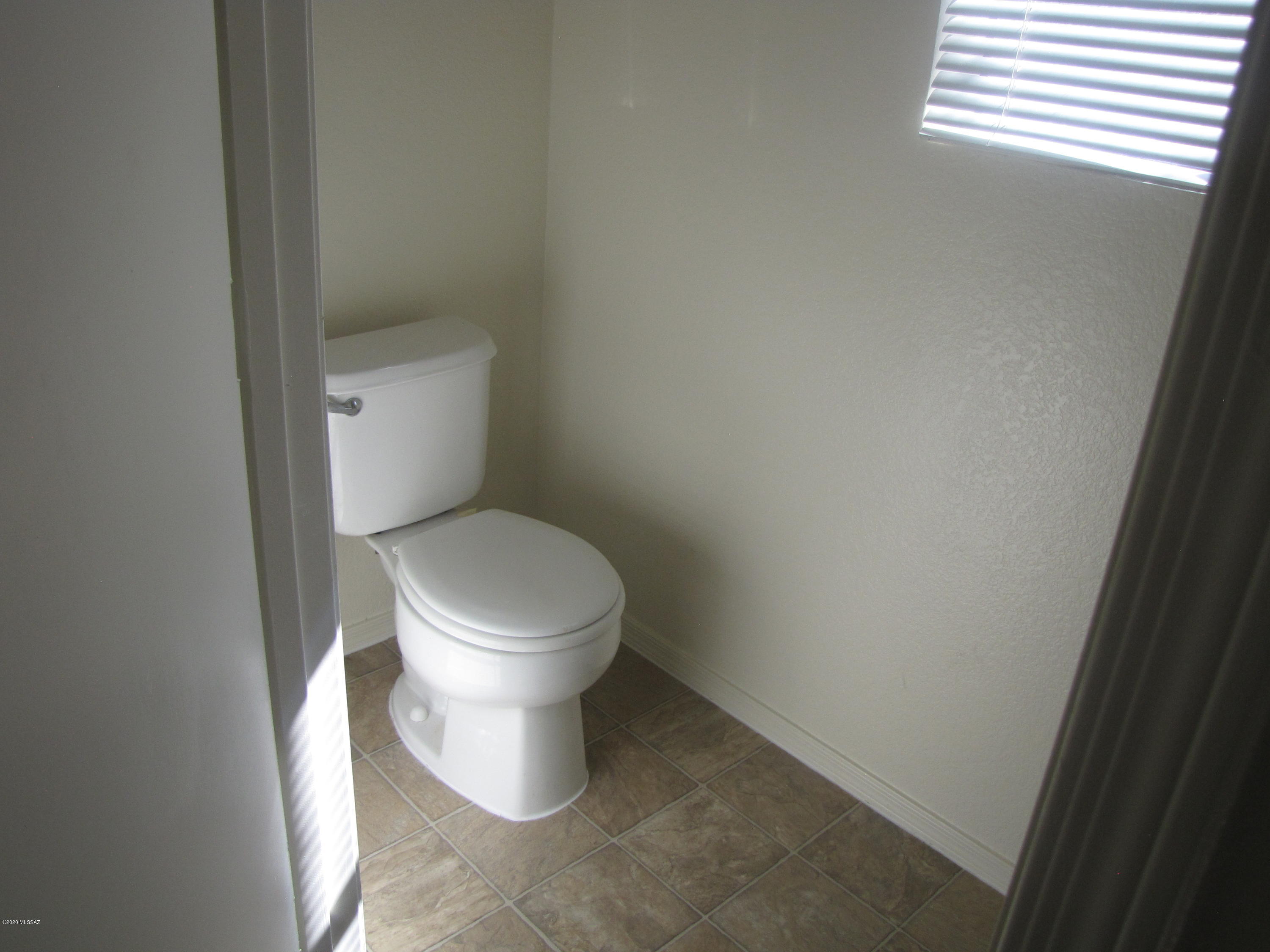 River Terrace (1-76) - Residential Lease