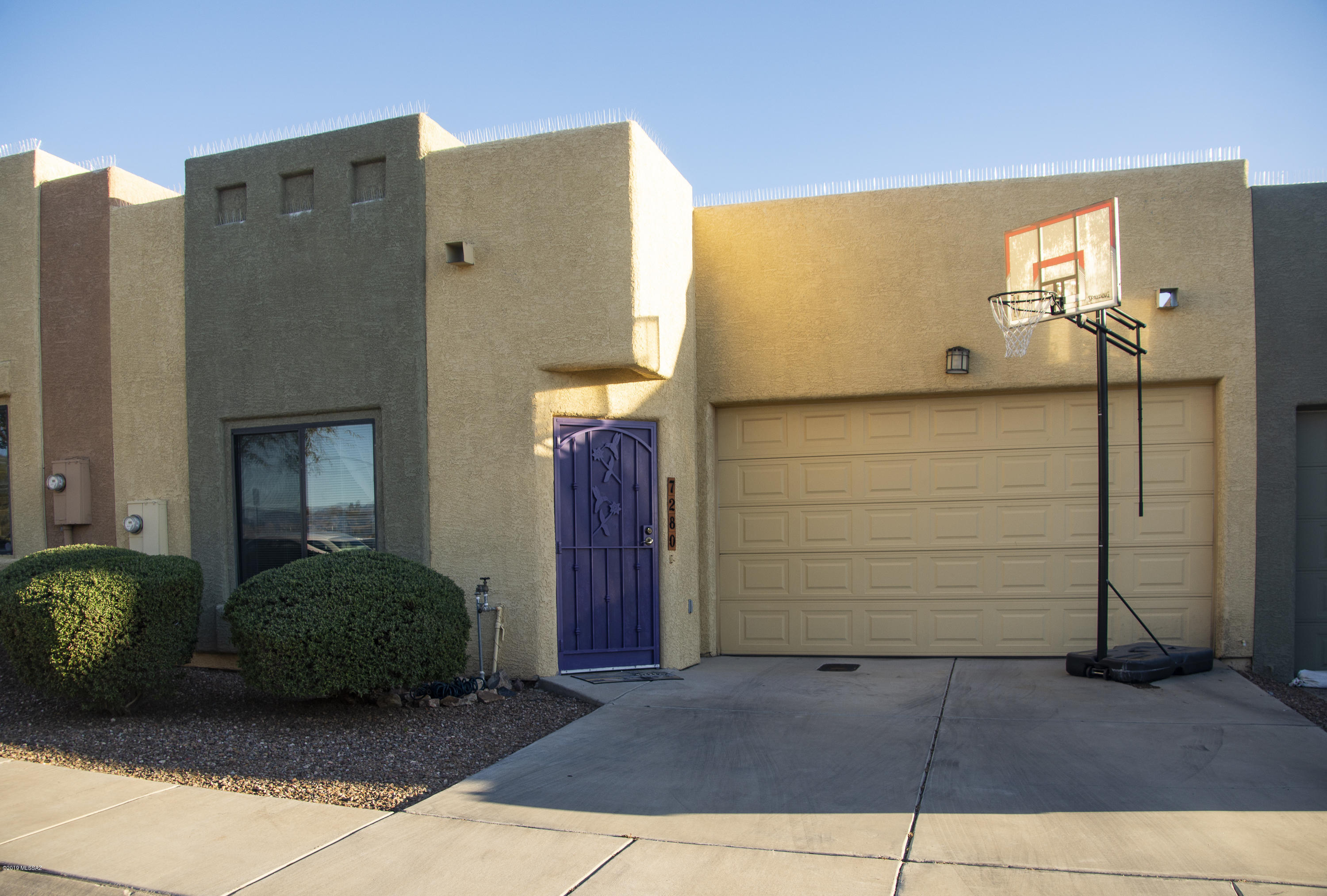 BARRIO ESCALANTE - THE PERFECT LOCATION FOR EVERYONE. PLUS AMAZING MOUNTAIN VIEWS IN QUIET COMMUNITY. Charming single story townhome 3 BEDROOM & 2 BATH & 2 CAR GARAGE completely remodeled. UPGRADES INCLUDE: all new paint - 2018, new carpeting and bathroom tile- 2018, all new appliances - 2018, water heater, wrought iron entry door, roof recoating with 10-year guarantee - 2018, GREY TILE and even a New Kitchen sink. Very few townhomes available with 2 car garages, updated and Low HOA of only $33. Conveniently located close to Davis Monthan Air Force Base, grocery stores, schools, interstate and Tucson airport. This one will FLY quickly - so call today for your private showing.