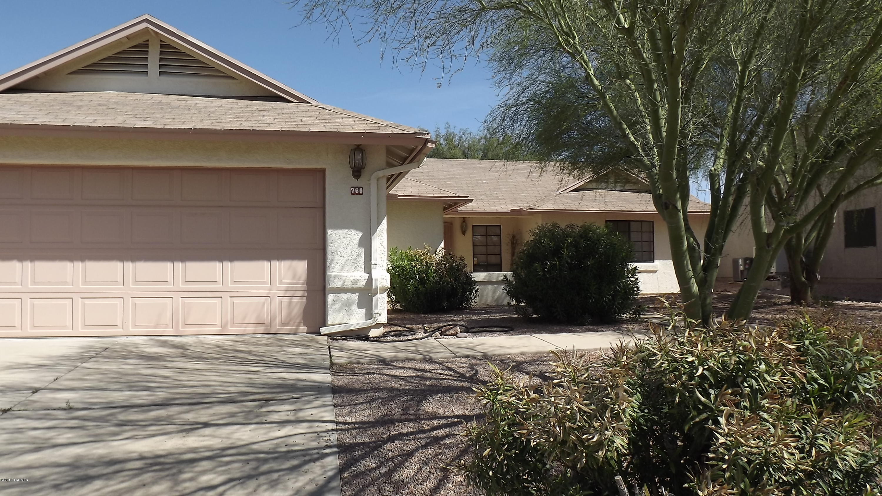 Built 1987, 3 bedroom is tucked discreetly away on a cul-de-sac, well maintained home features a Formal Dining Room, split bedroom floor plan, Bay window eat in kitchen with all appliances including a desk area, laundry room with washer/dryer hook ups. Neutral, light & pristinely clean! Pets are subject to approval.**RENTAL RATES REFLECT A $45 CONCESSION FOR TENANT'S AGREEMENT TO CHANGE HVAC FILTERS MONTHLY. RENTAL RATES ARE $45/MO HIGHER THAN STATED W/O CONCESSION.**
