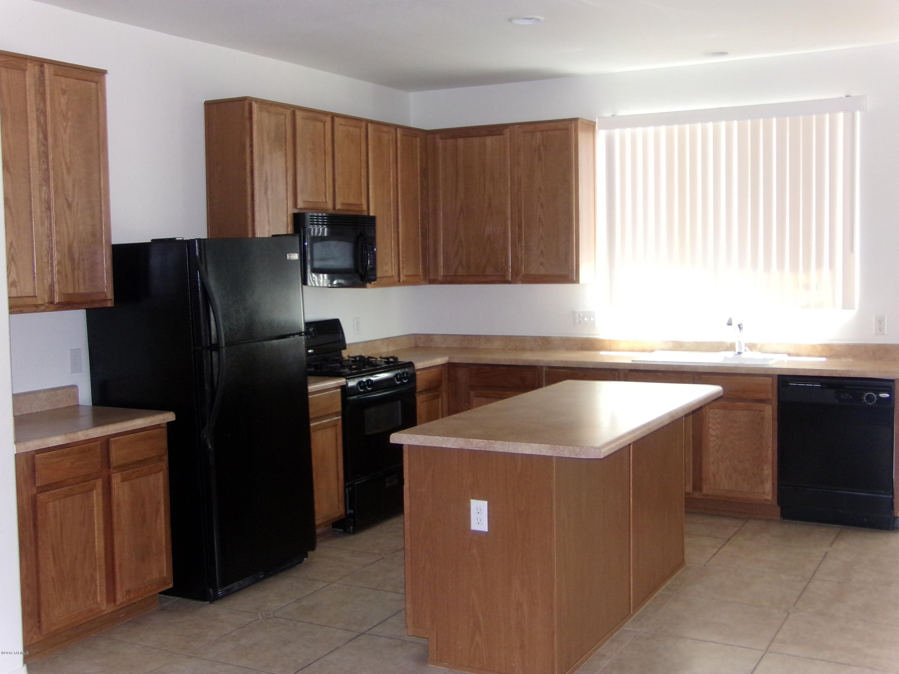 Presidio Del Cielo (1-425) - Residential Lease
