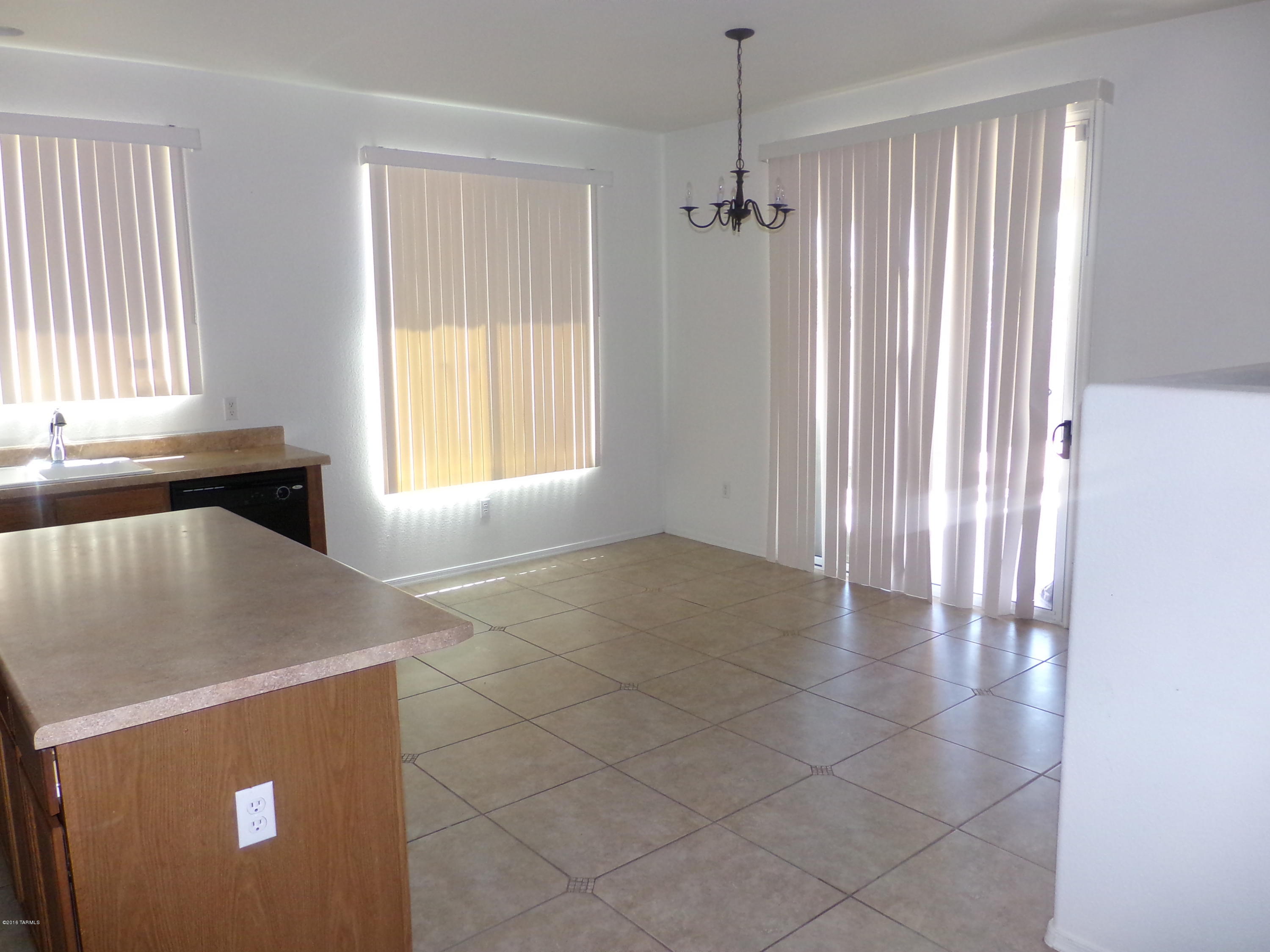 Presidio Del Cielo (1-425) - Residential Lease