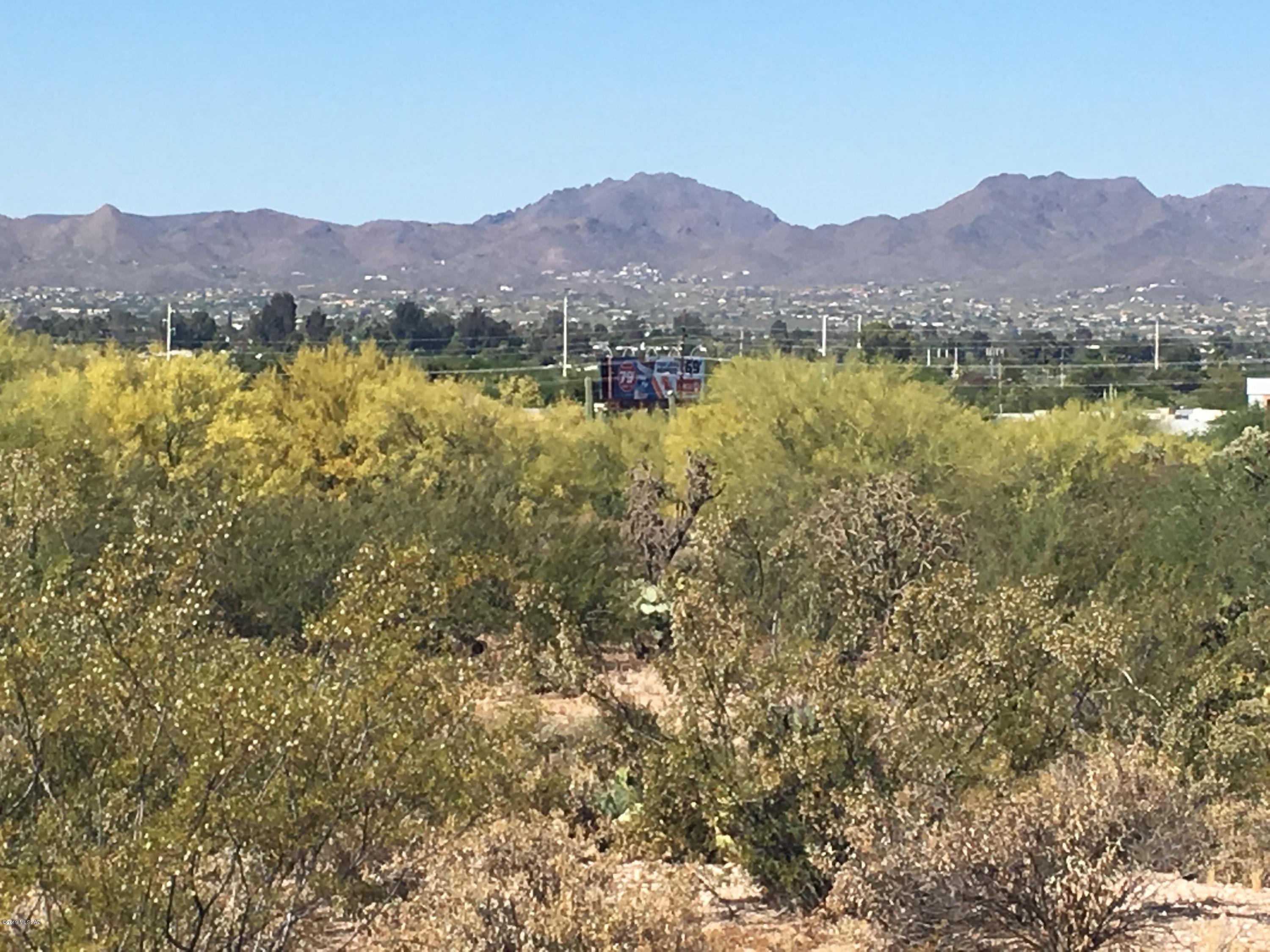 UNIQUE 9.2 ACRE SITE WITH EXCEPTIONAL VIEWS. READY TO BE DEVELOPED INTO A 1 ACRE LOT SUBDIVISION. GREAT LOCATION FOR HIGH END HOMES