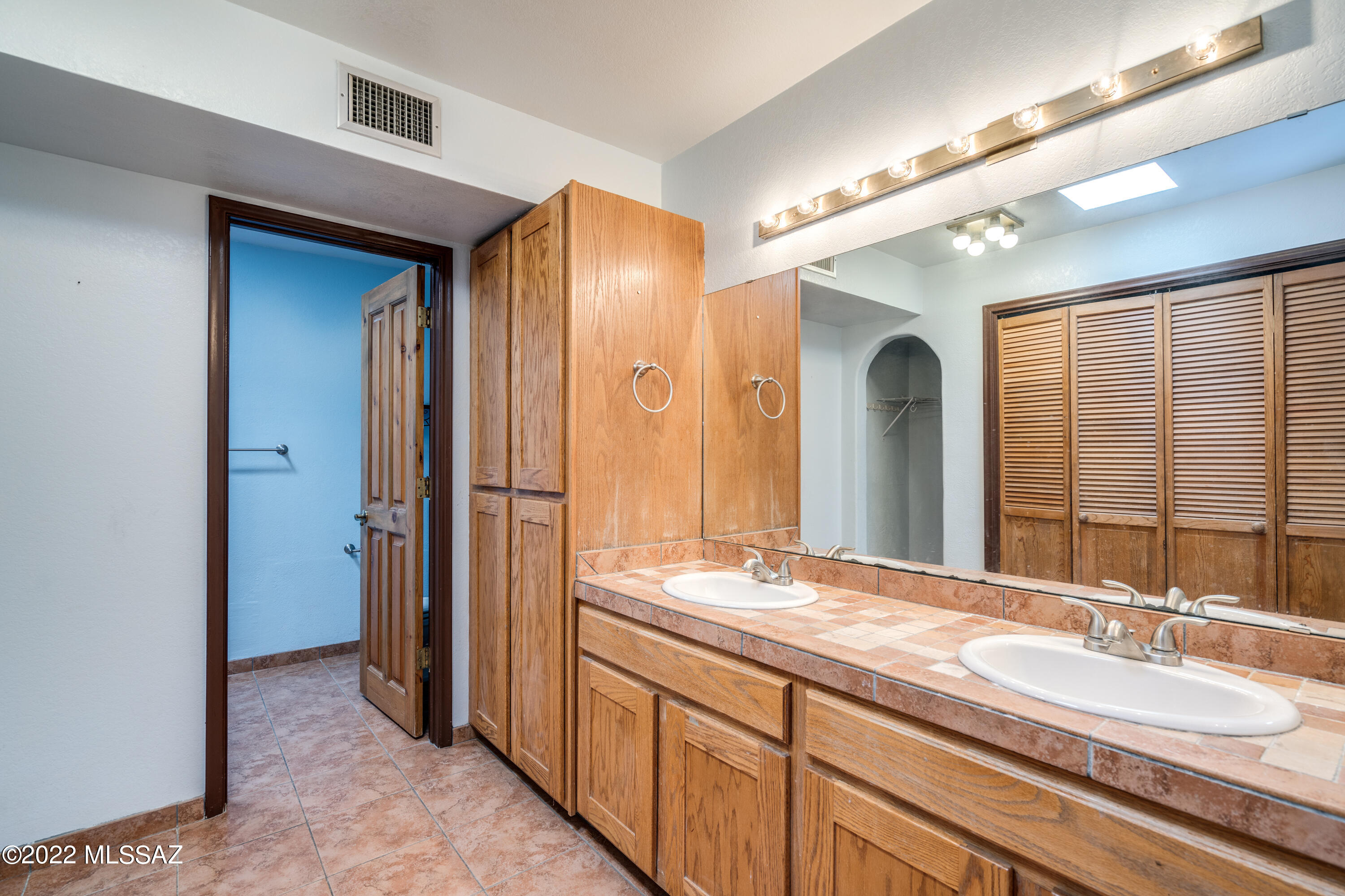 New Tucson Unit NO. 22 (63-139) - Residential