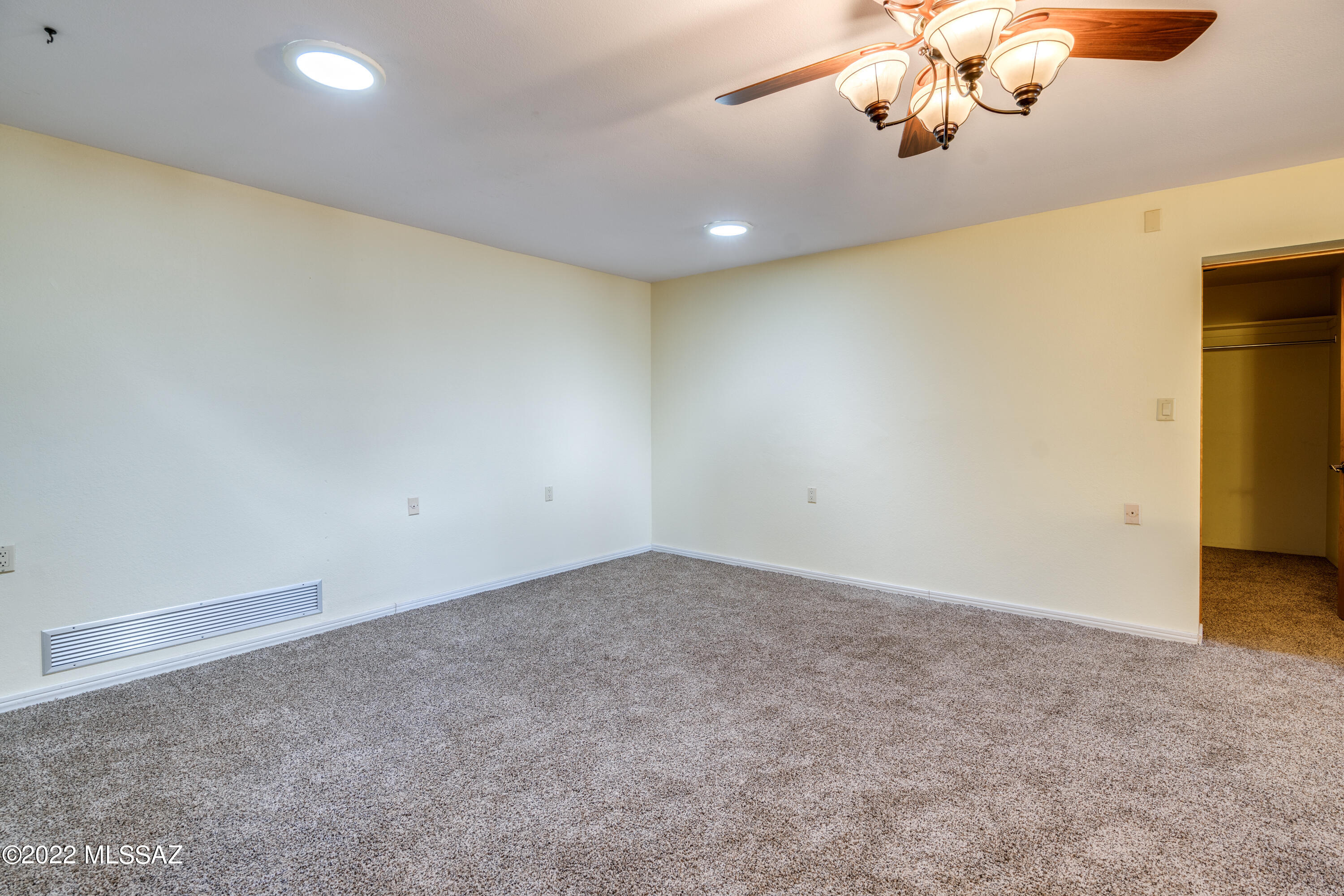 New Tucson Unit NO. 22 (63-139) - Residential