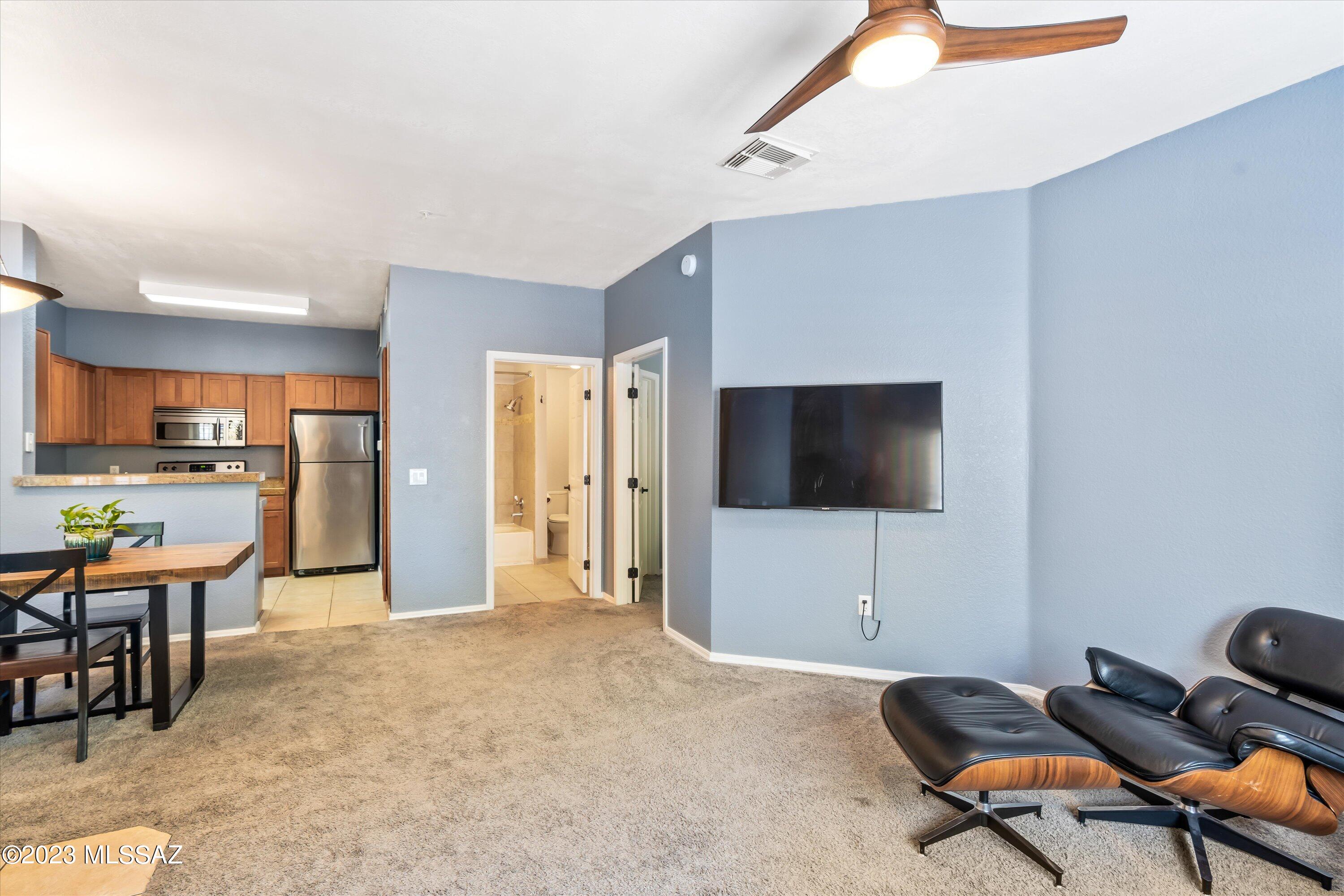 The Boulders at La Reserve Condominiums - Residential