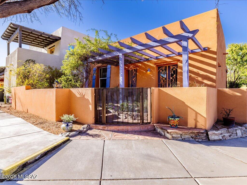 Pack your bags you will want to move right in! This home is just simply lovely, and the Seller has done an exceptional job of caring for the home.   Don't let the square footage slow you down. The floor plan and ceiling height create a spacious lifestyle.   The huge side patio grants luxurious outdoor living.  Civano is a great neighborhood and this home is situated close to everything. Walking paths, rec room, pool, and tennis courts.  The home has new carpet. The exterior has had the stucco completely gone through,, freshly painted and roof coated.  Old Republic Warranty provided. Seller may consider owner finance