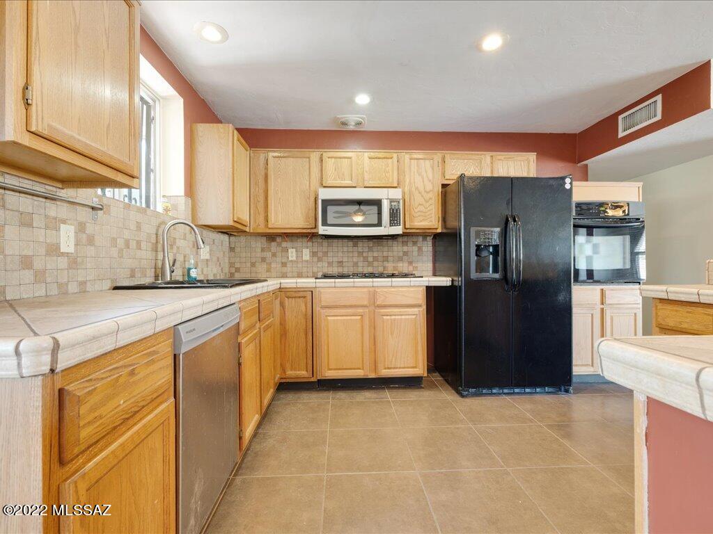 Sherwood Village Terrace (1-85) - Residential