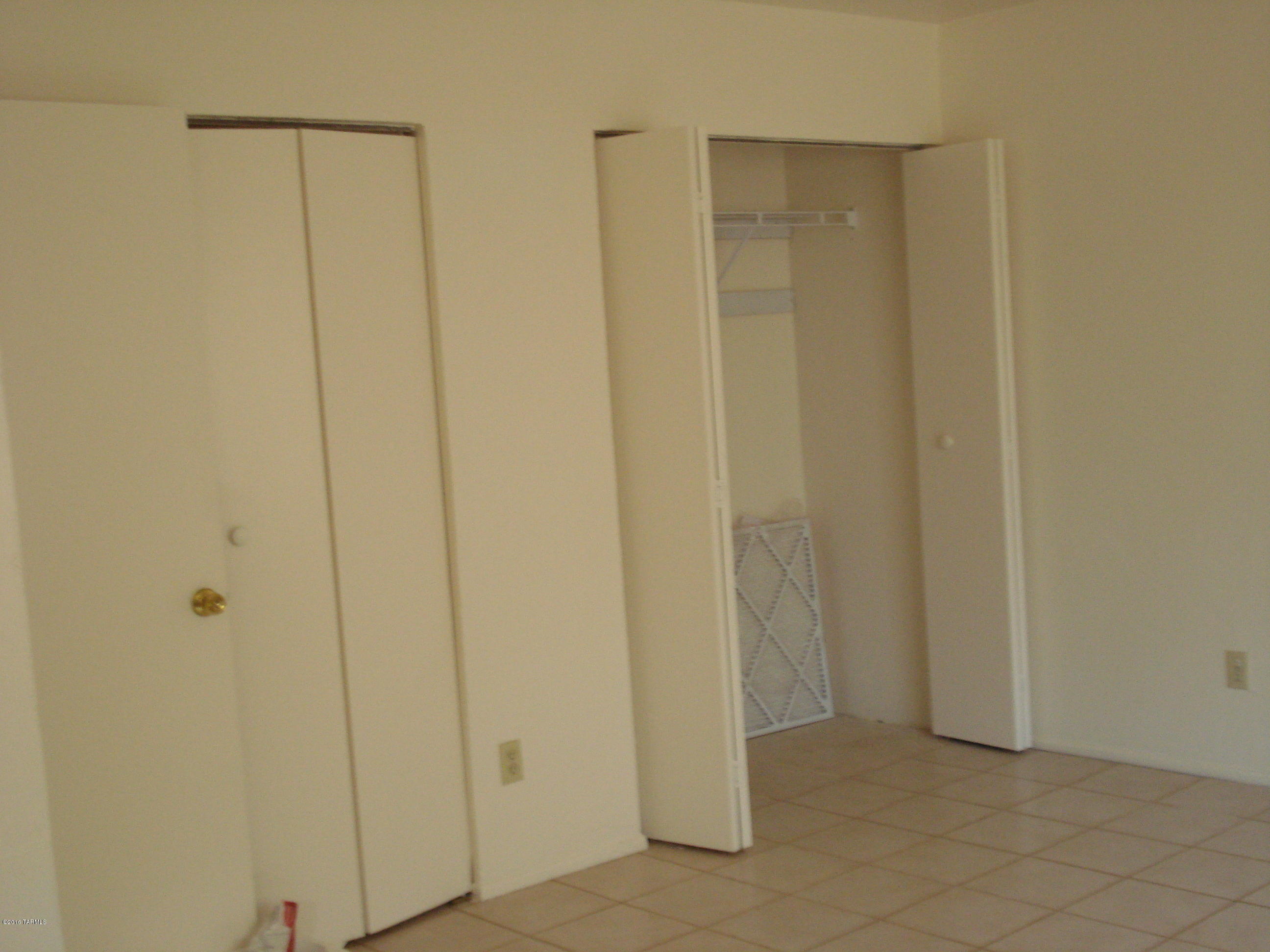 Mescal Lakes - Residential Lease