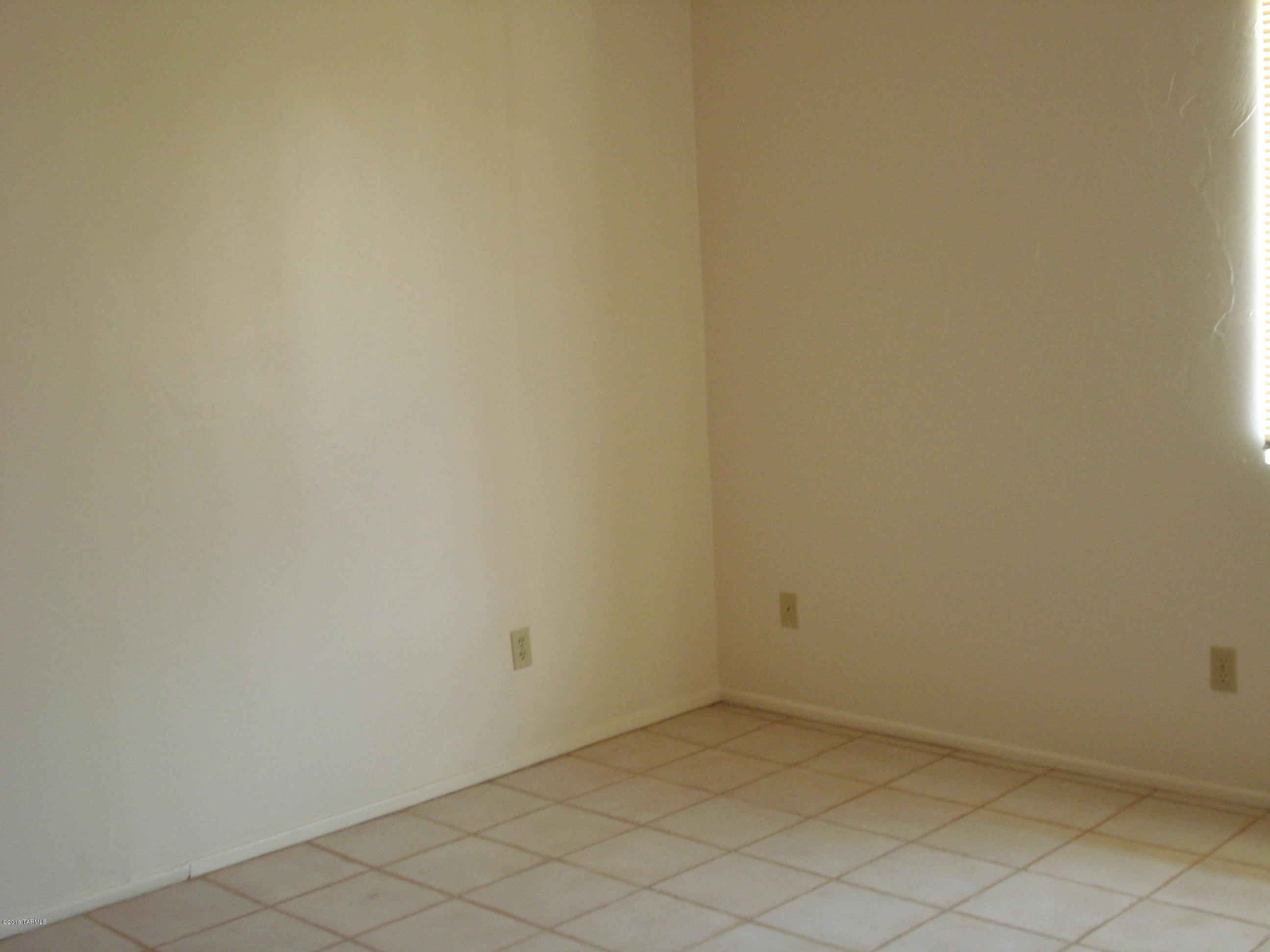 Mescal Lakes - Residential Lease