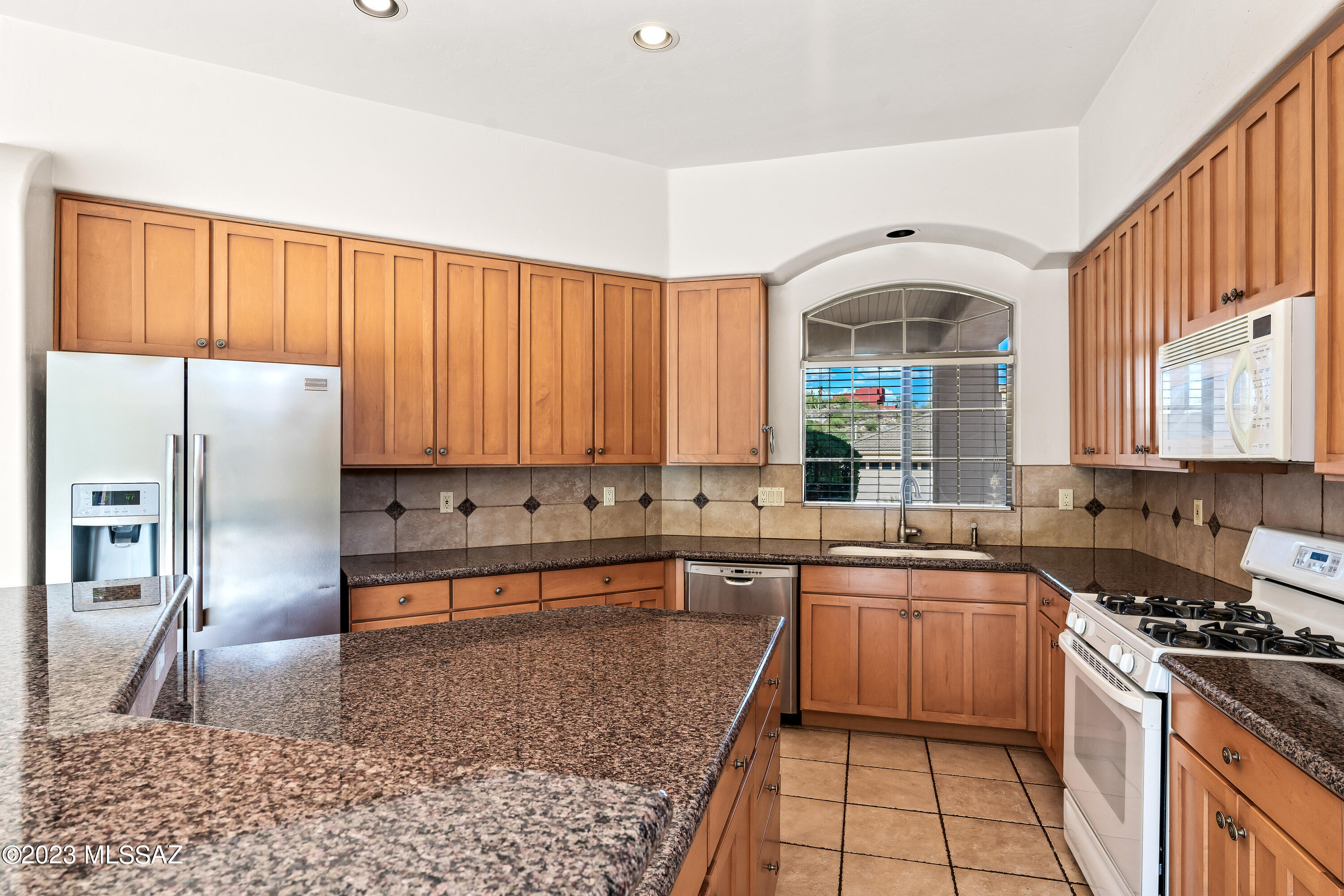 Sabino Mountain (1-290) - Residential Lease