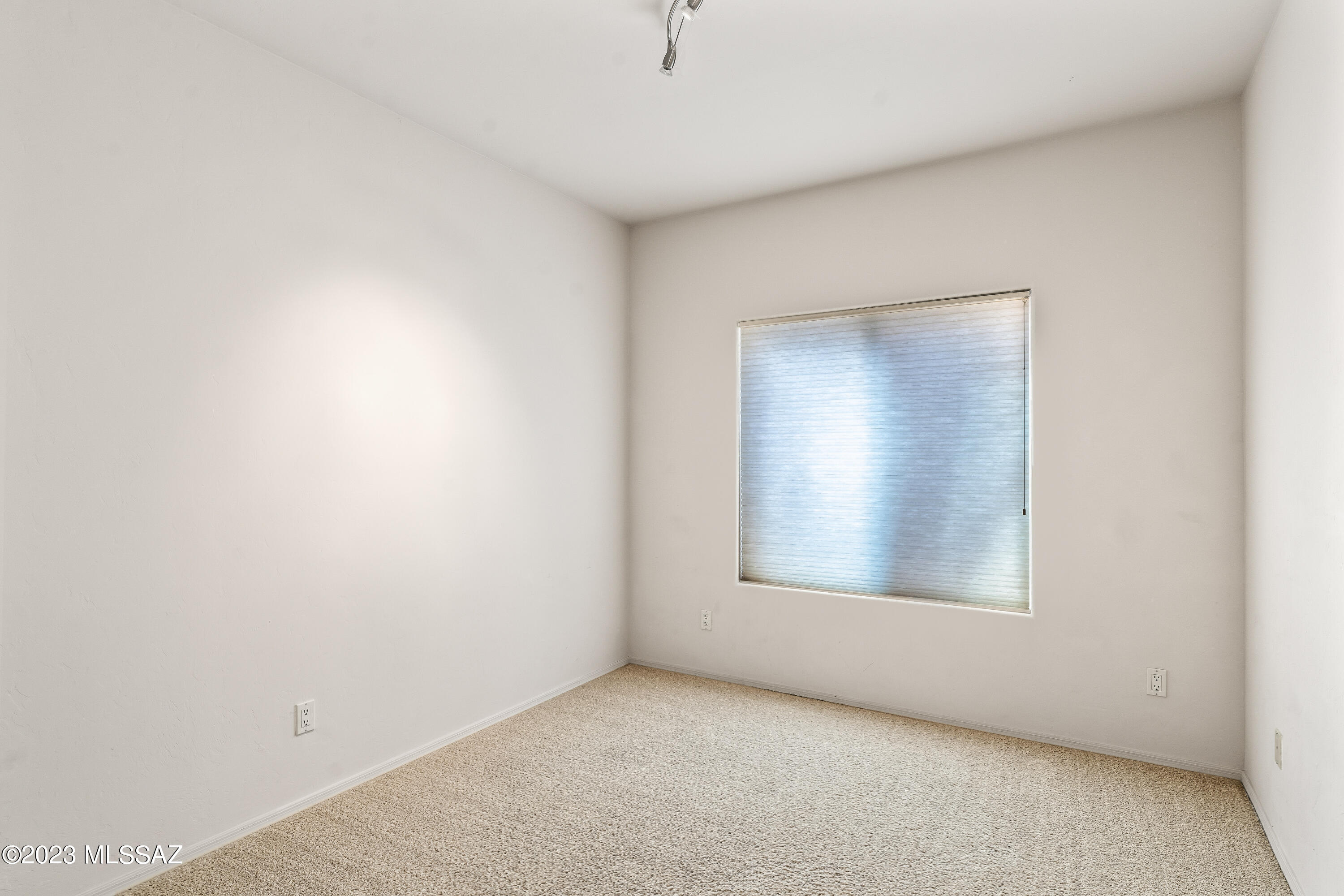 Sabino Mountain (1-290) - Residential Lease