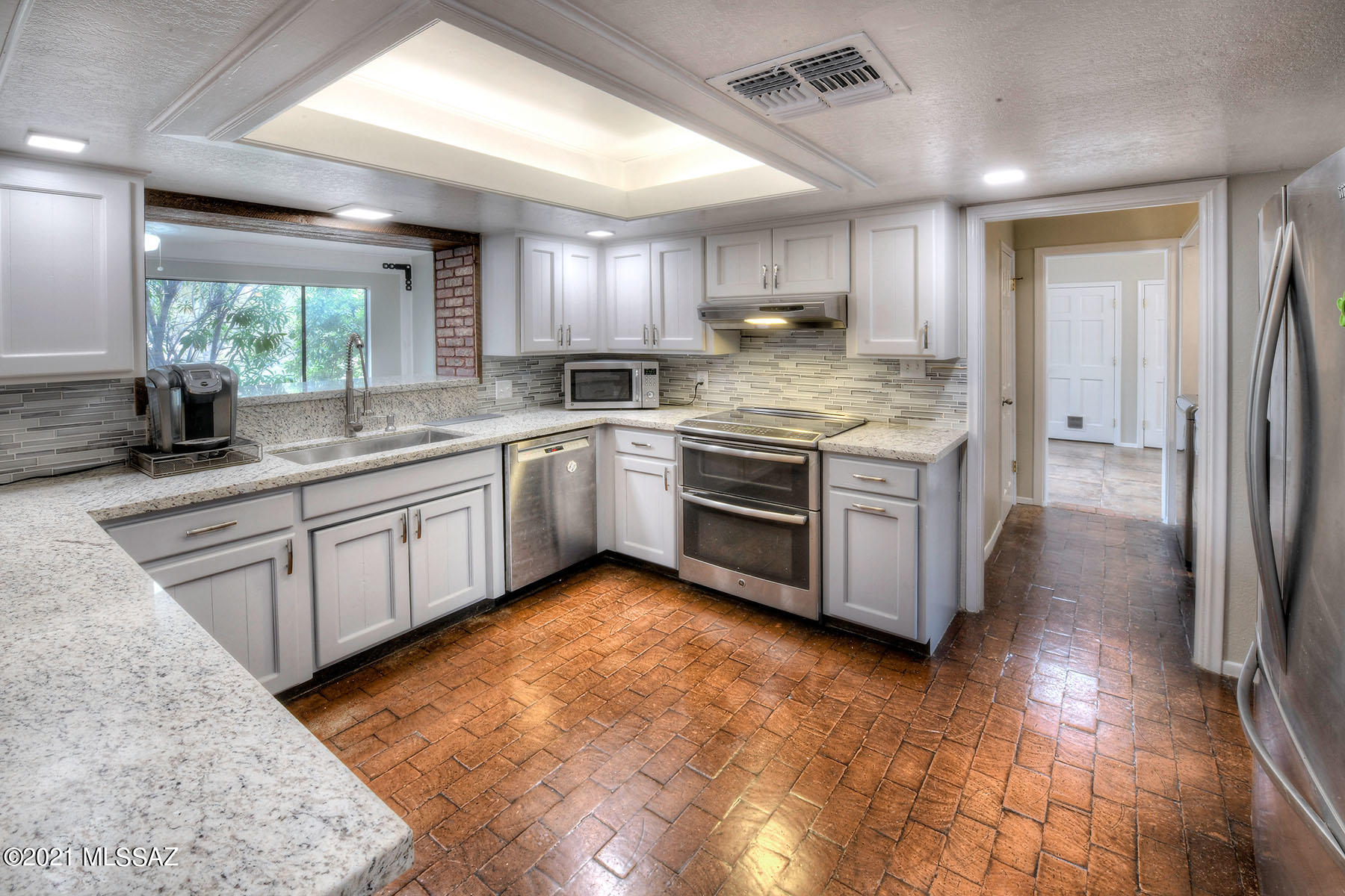 Santa Catalina Estates NO. 4 (1-180) - Residential