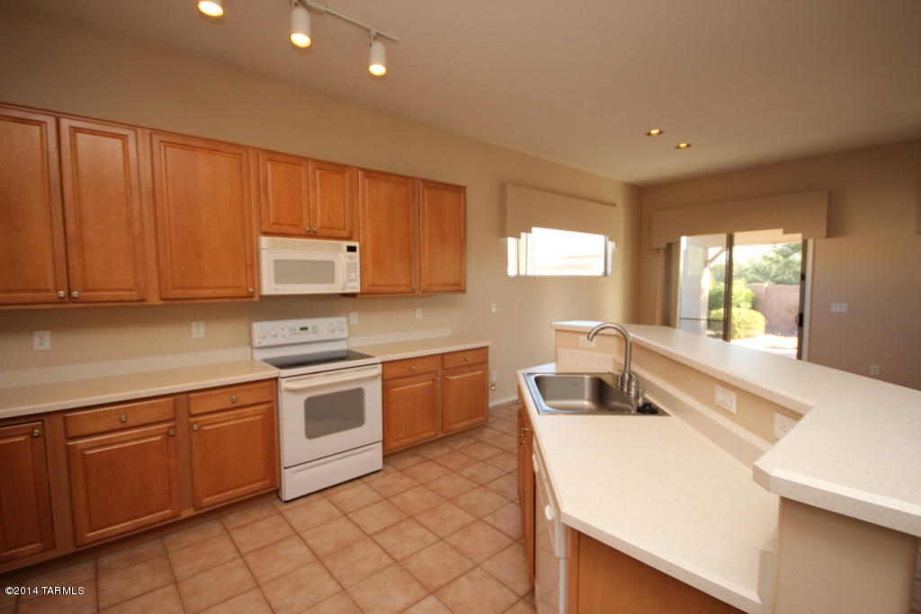 Continental Reserve Blk. 10 (1-69) - Residential Lease