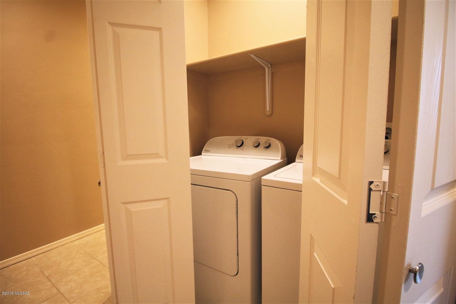 Esperanza Place (1-27) - Residential