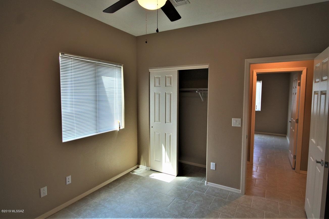 Esperanza Place (1-27) - Residential