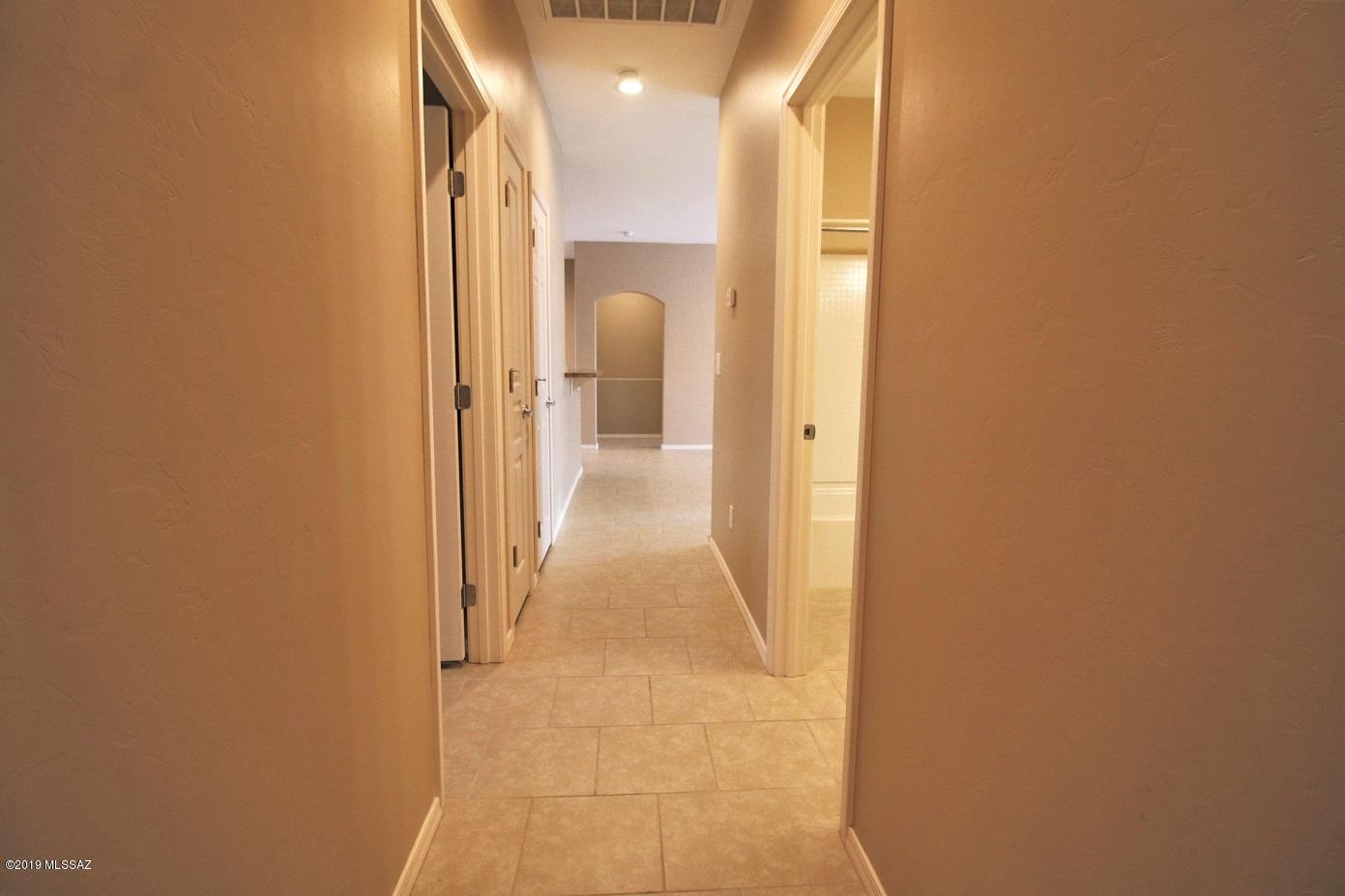 Esperanza Place (1-27) - Residential