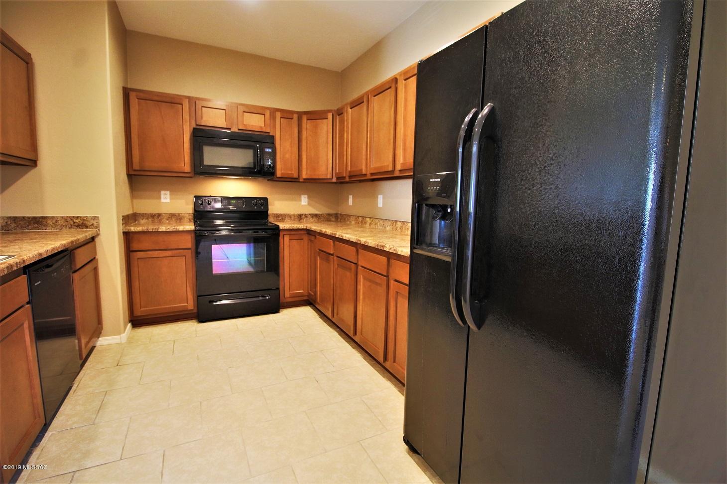 Esperanza Place (1-27) - Residential